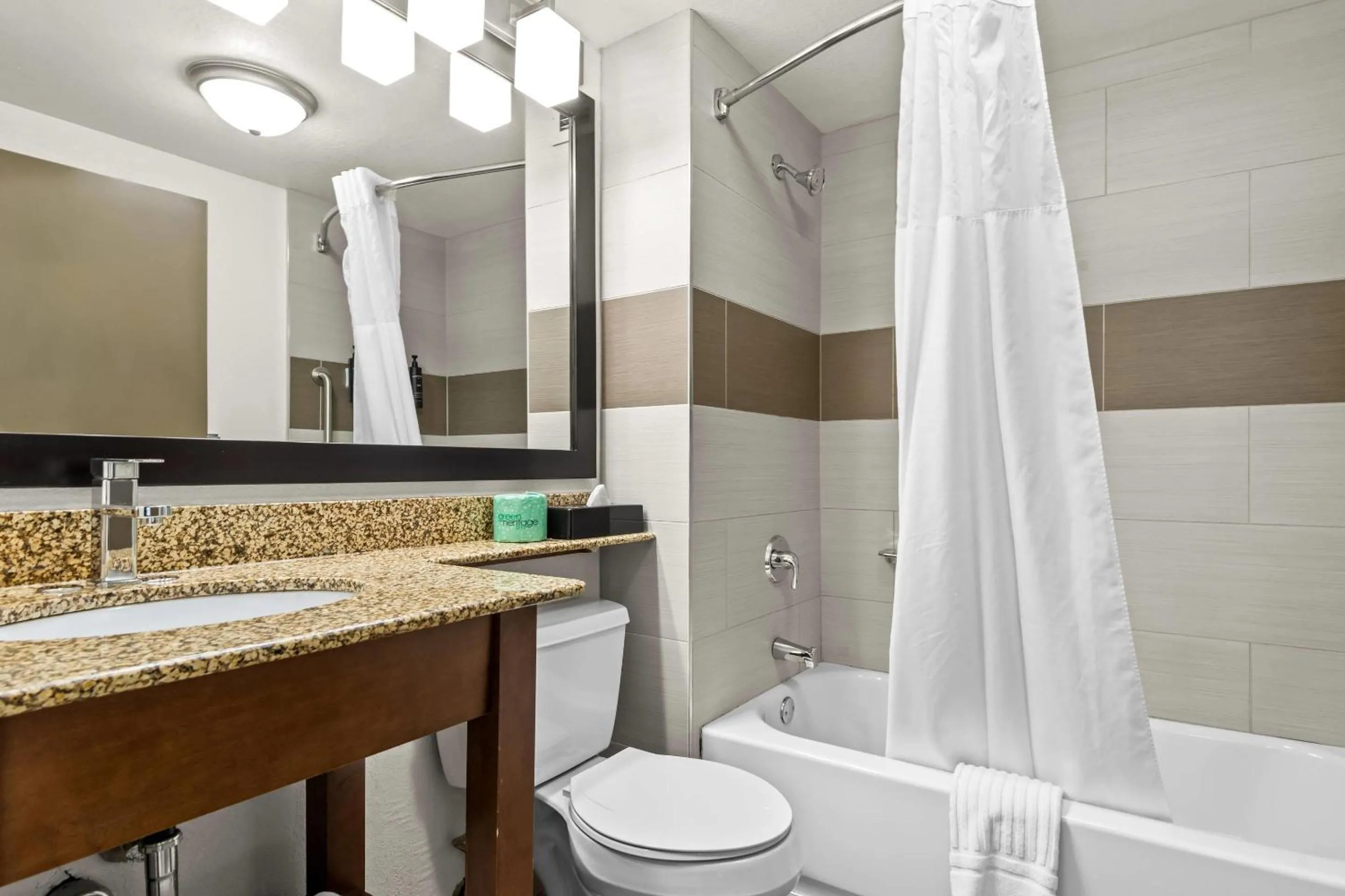 Bedroom in Hotel Concord Syracuse, an Ascend Collection Hotel