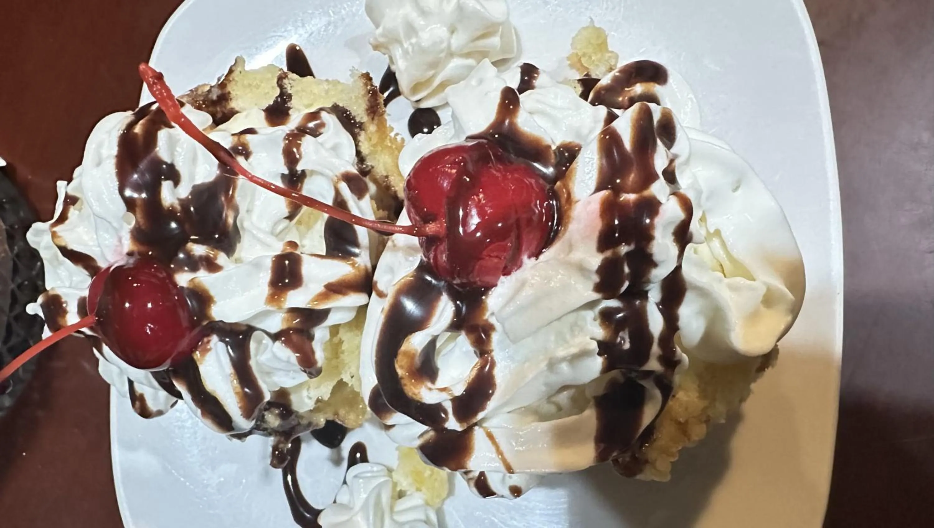 Restaurant/places to eat in Colonial Inn Ellsworth