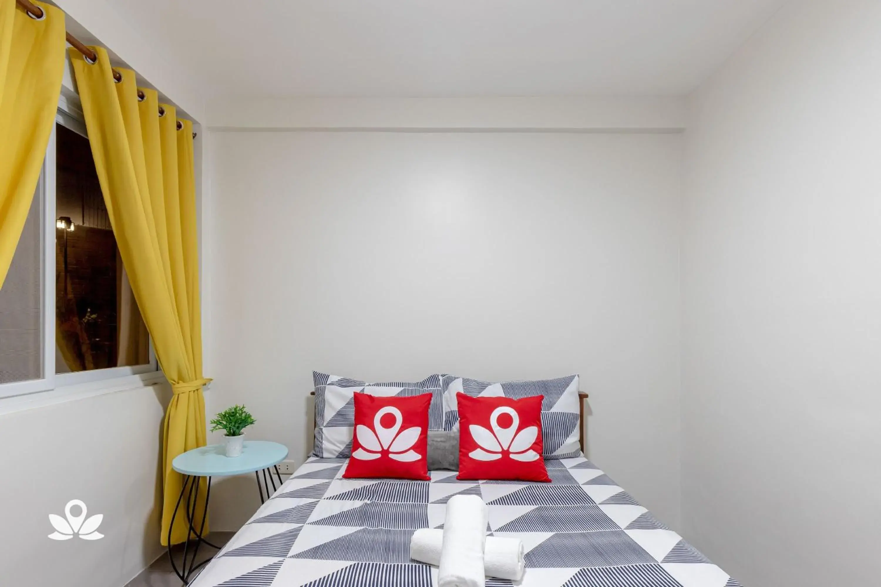 Bed in Happy Grey Hotel Vigan Bed in Happy Grey Hotel Vigan