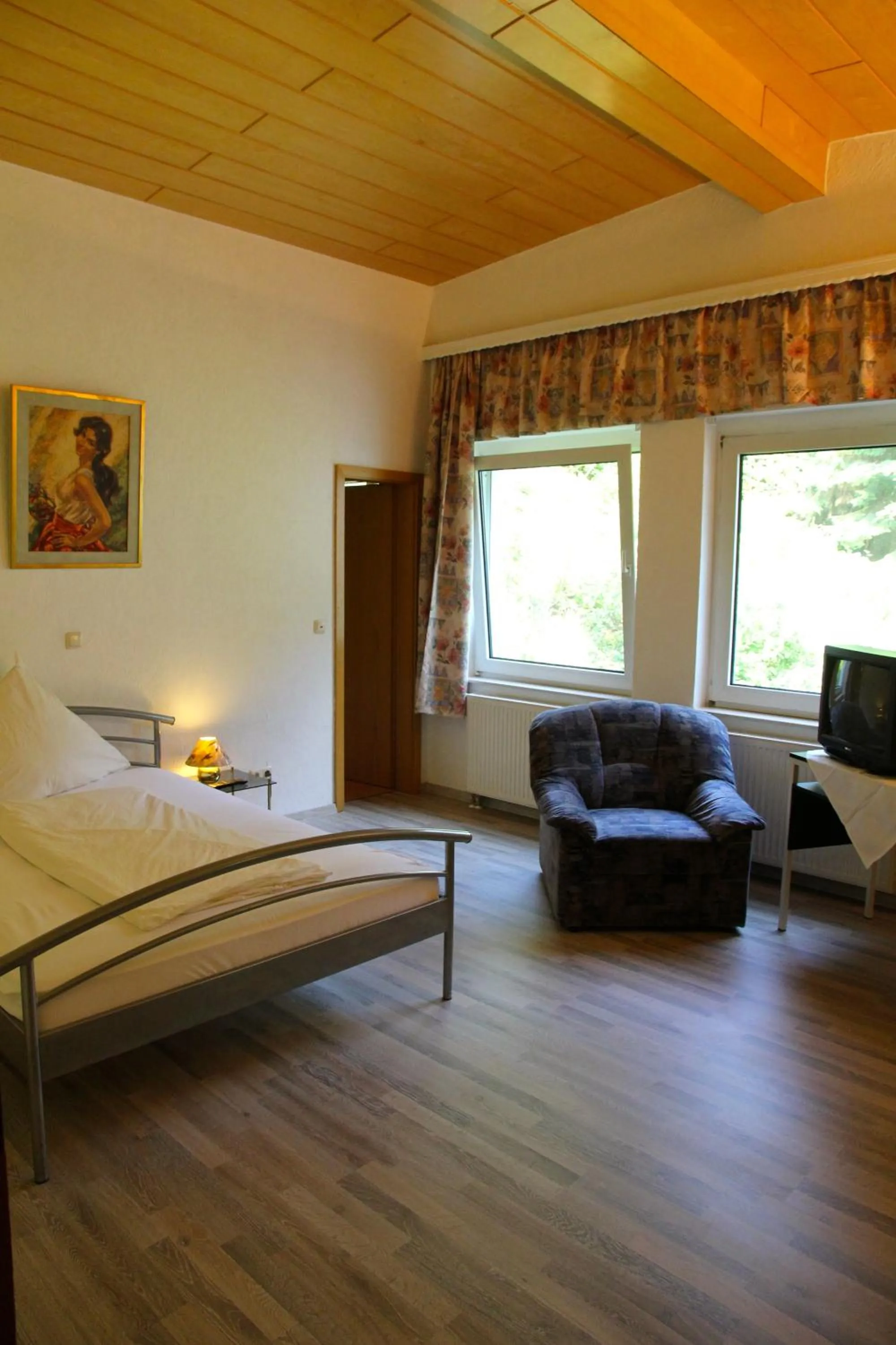 Day, Bed in Waldhotel Porta Westfalica