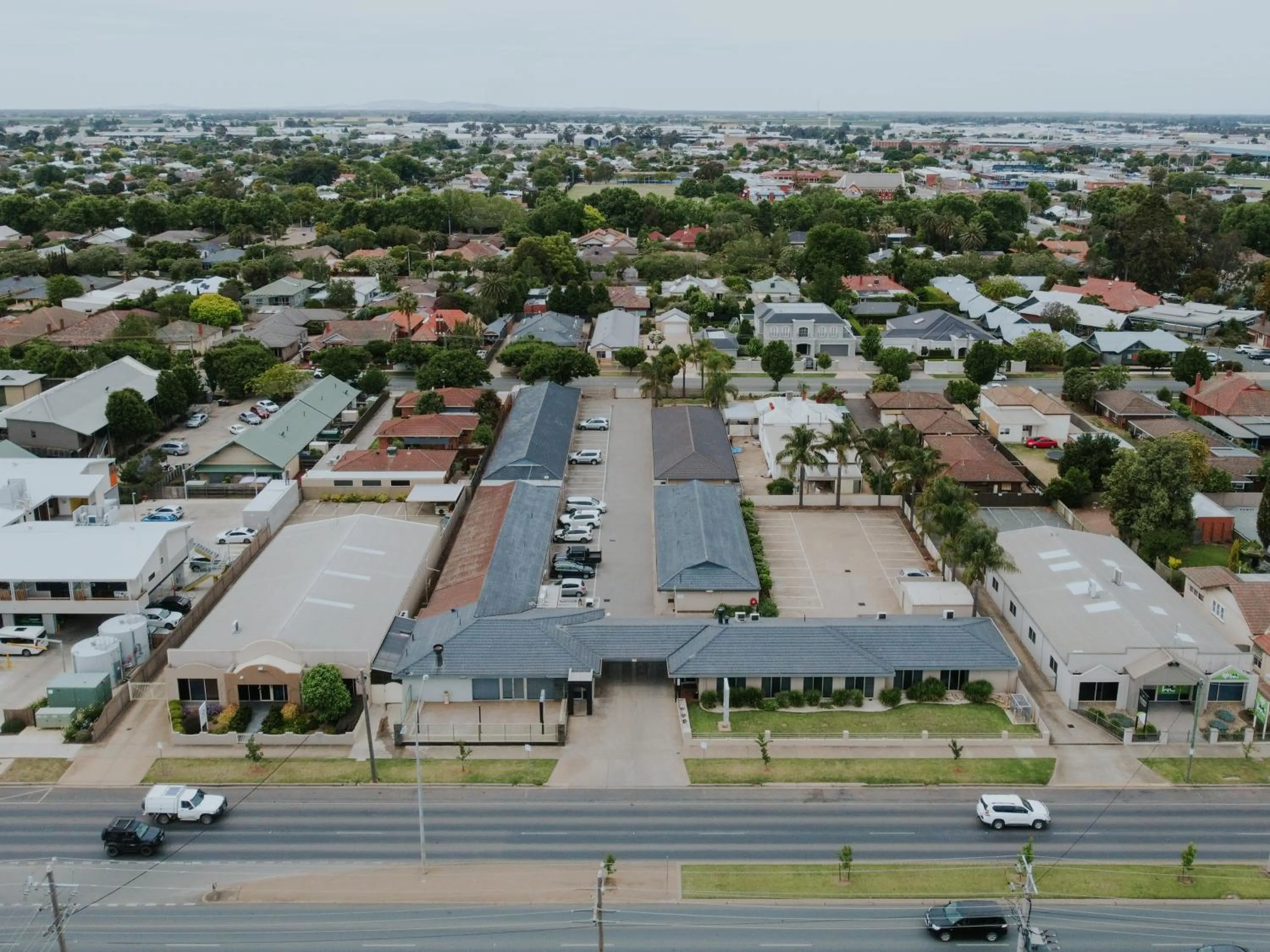 Property building in The Wyndhamere Motel Shepparton