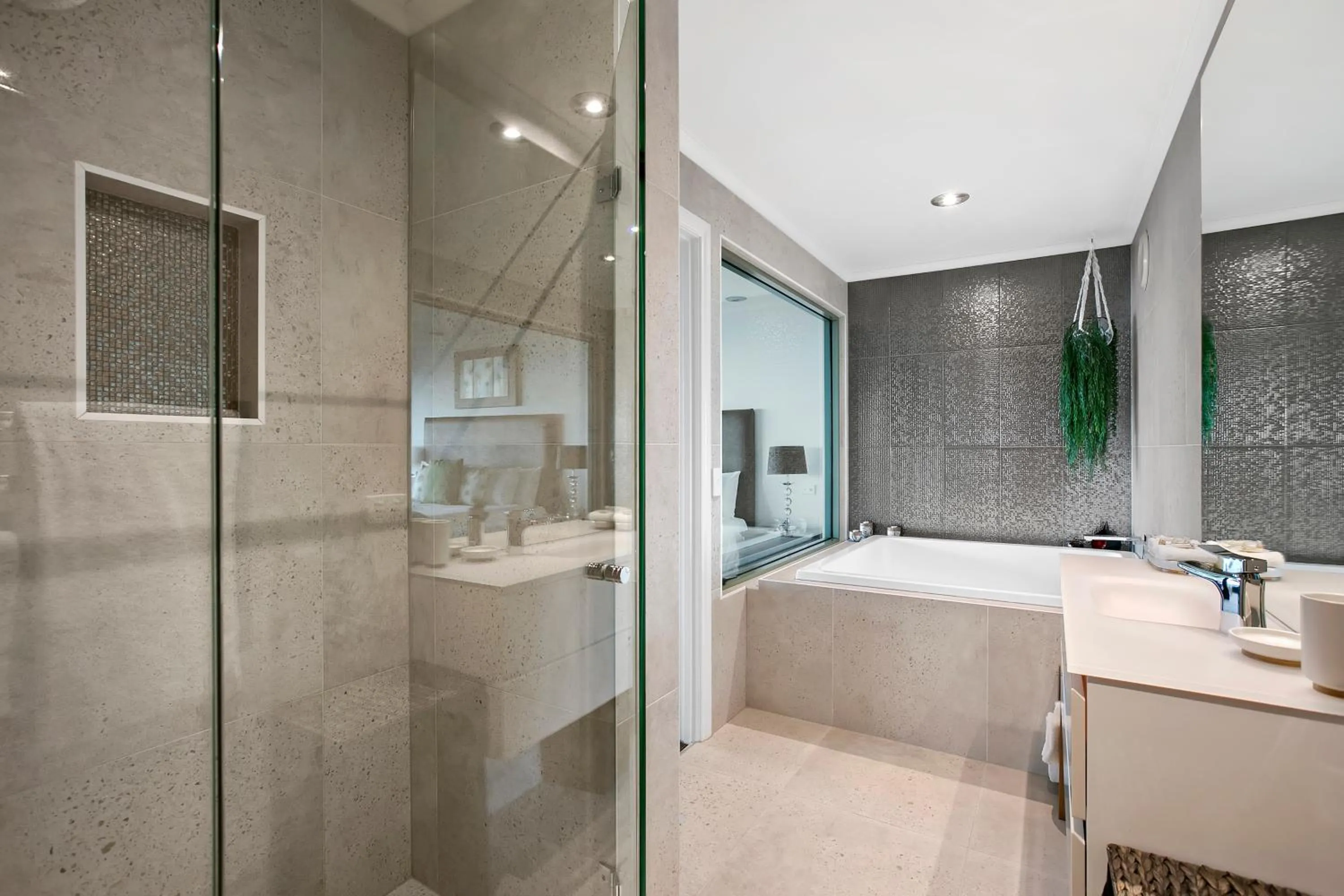 Shower in Arthurs Views