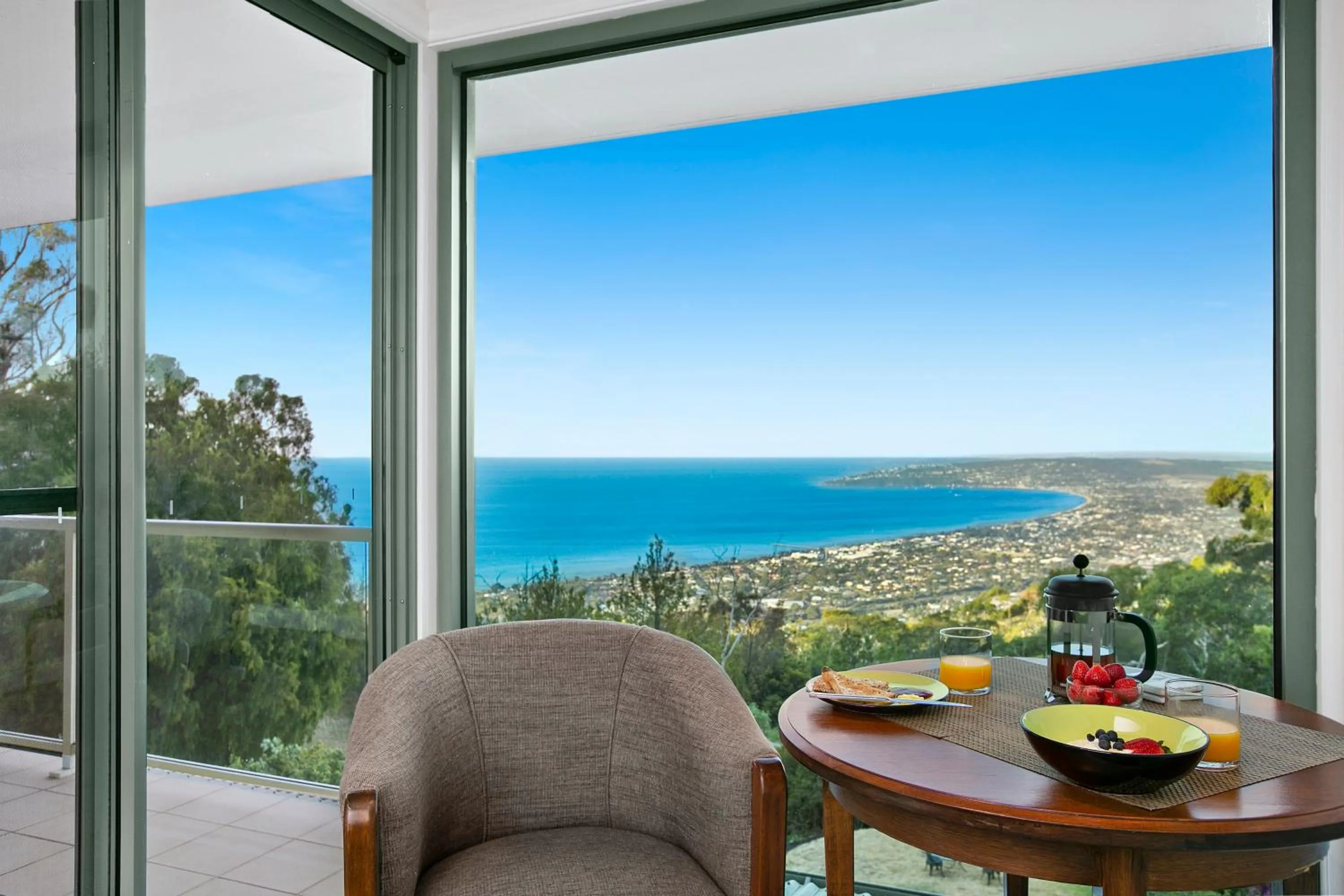 Dining area in Arthurs Views