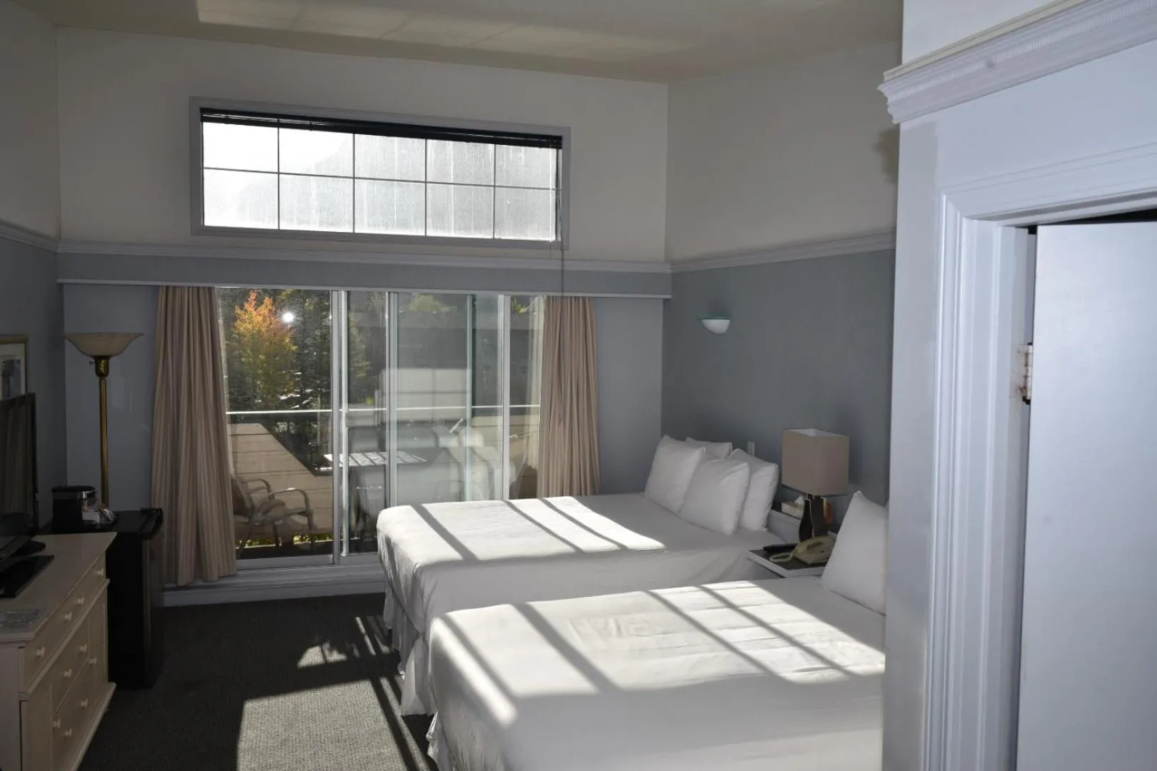 Bed in The Drake Inn