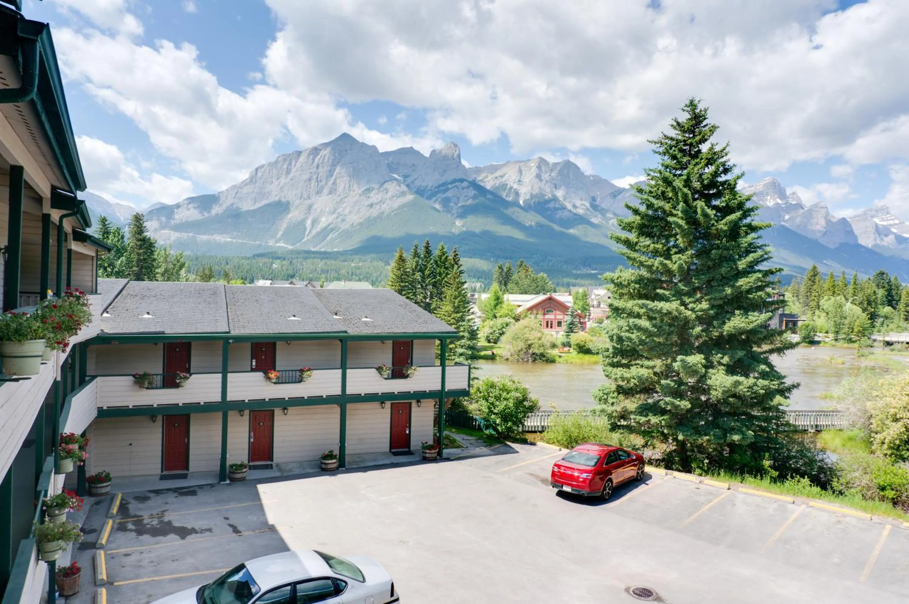 Bird's eye view in The Drake Inn