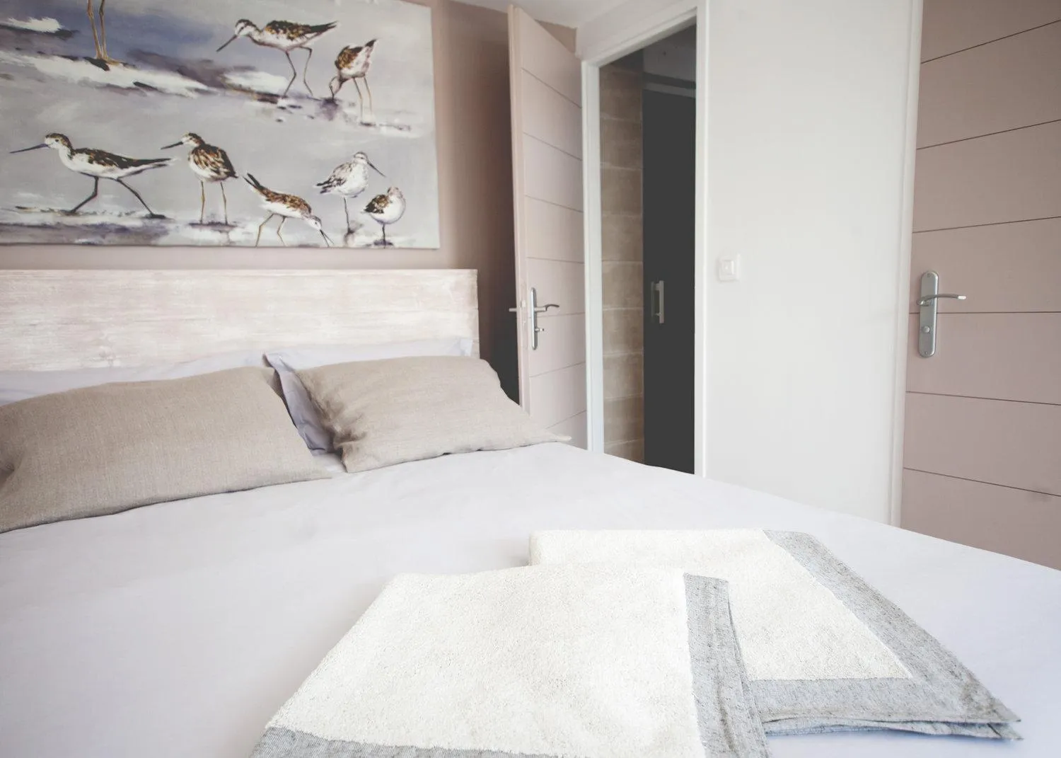 Photo of the whole room in Maison d’hôtes Les Ajoncs