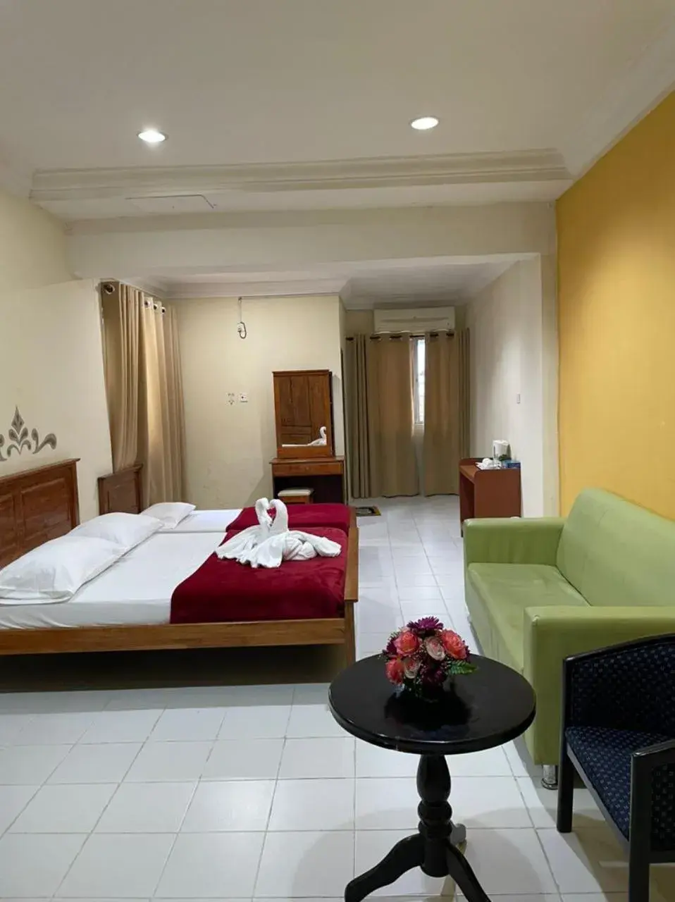 Bed in Samudera Hotel Bed in Samudera Hotel