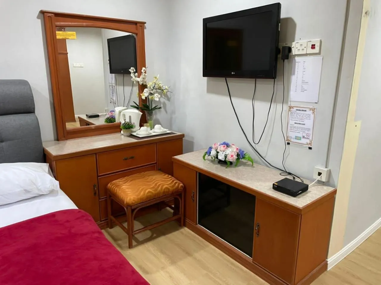 Bed in Samudera Hotel