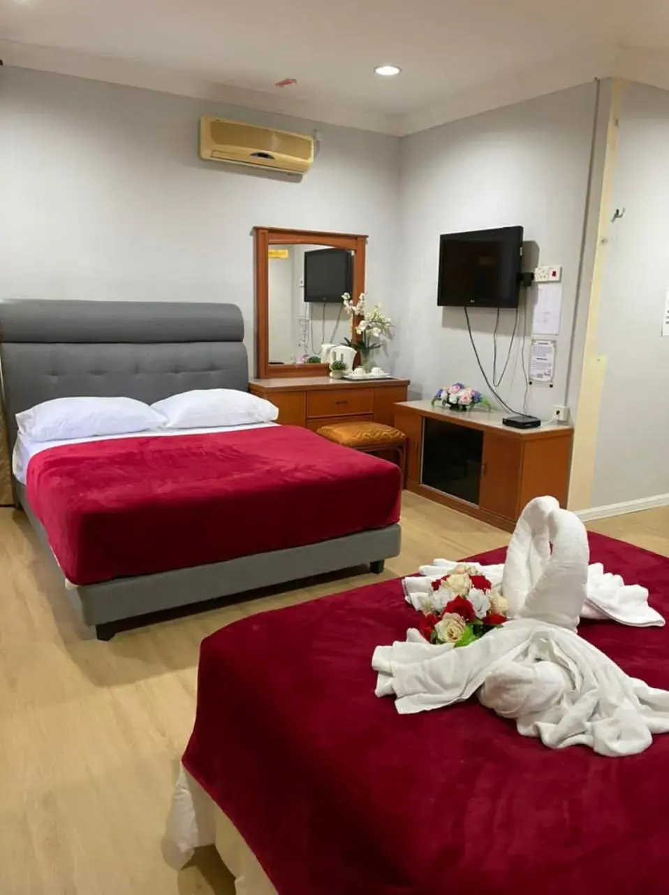 Bed in Samudera Hotel Bed in Samudera Hotel