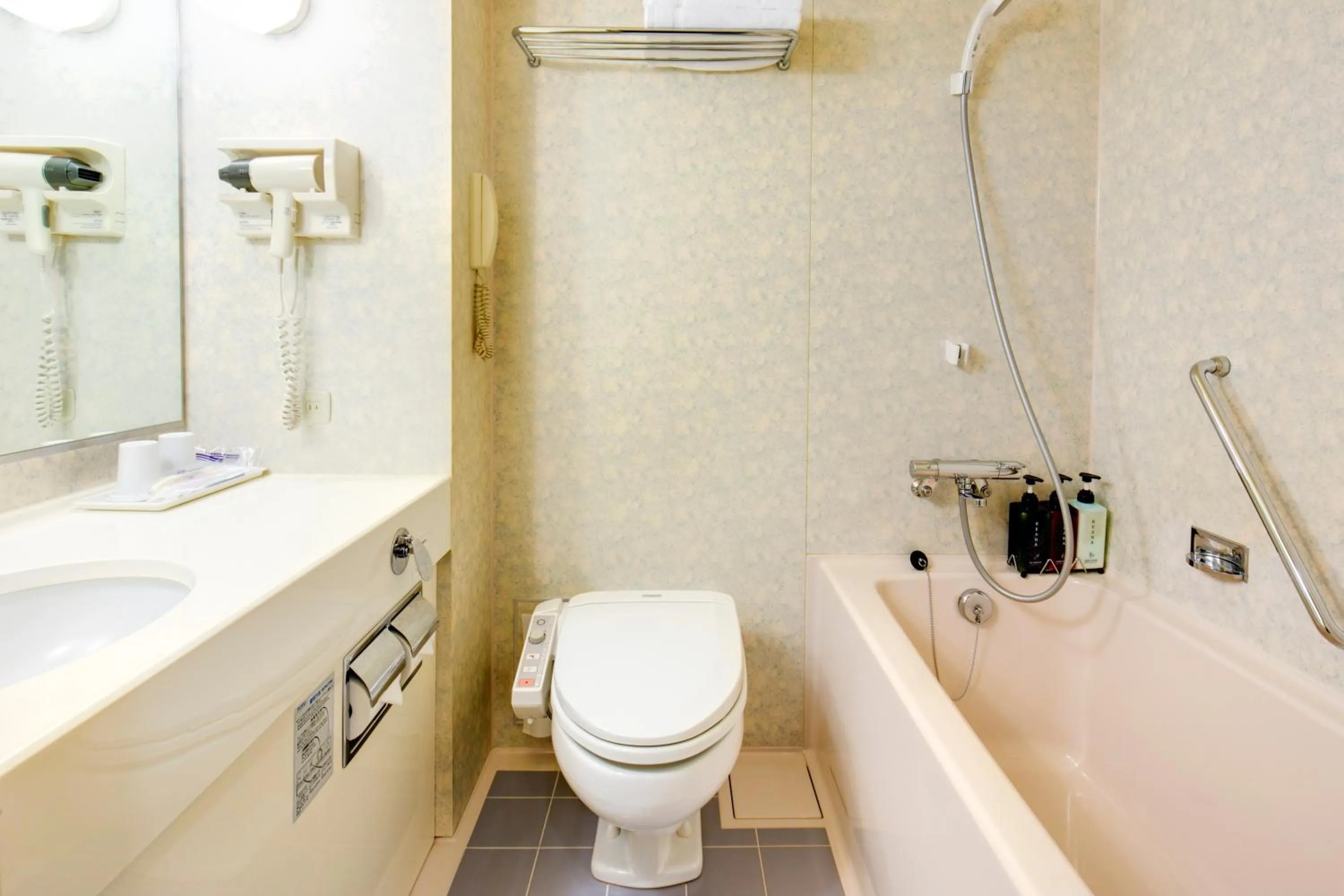 Photo of the whole room in Hotel JAL City Nagano