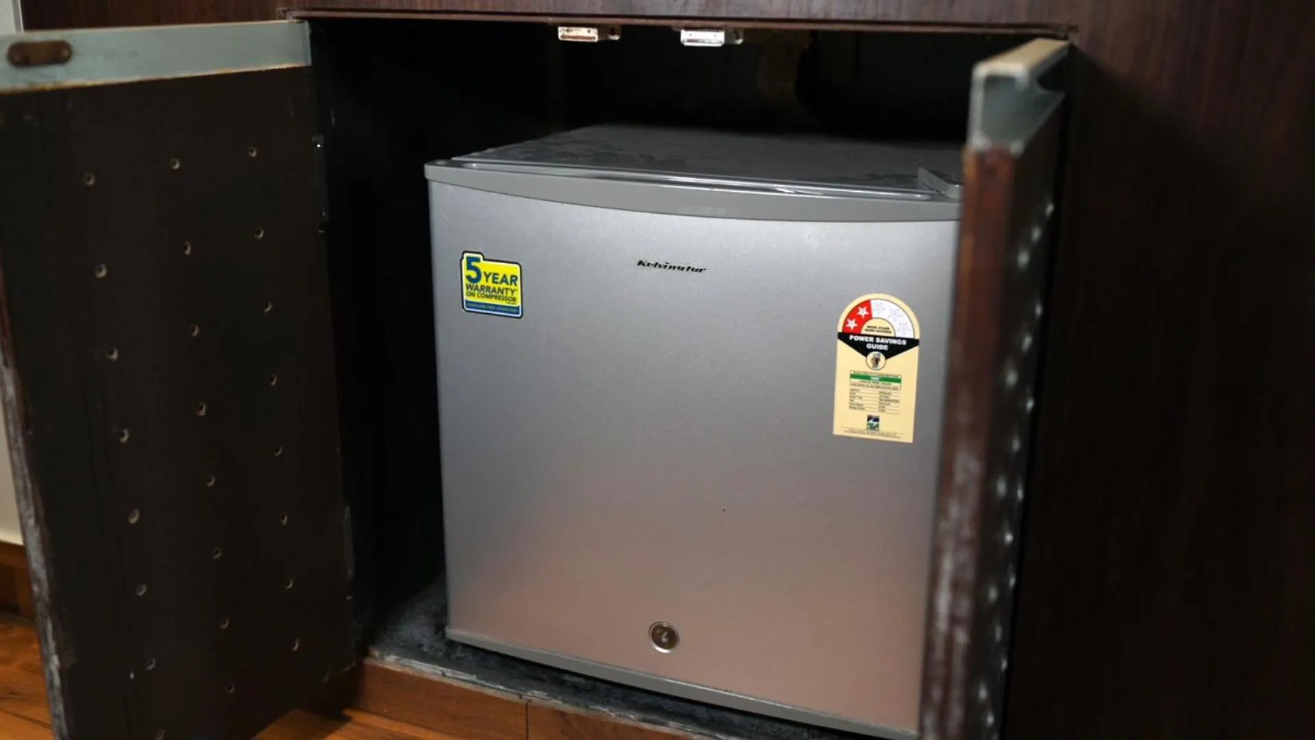 Food and drinks in Hotel Holiday Resort