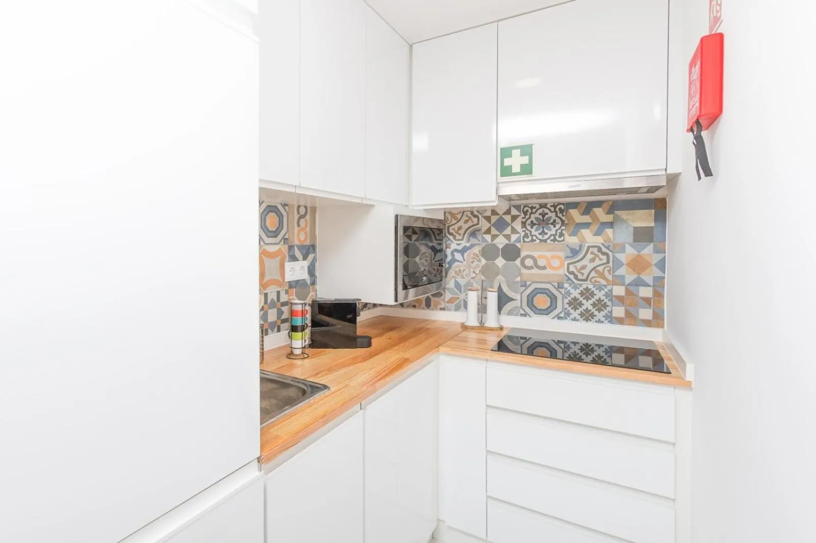 Dining area in Vieira Apartments III