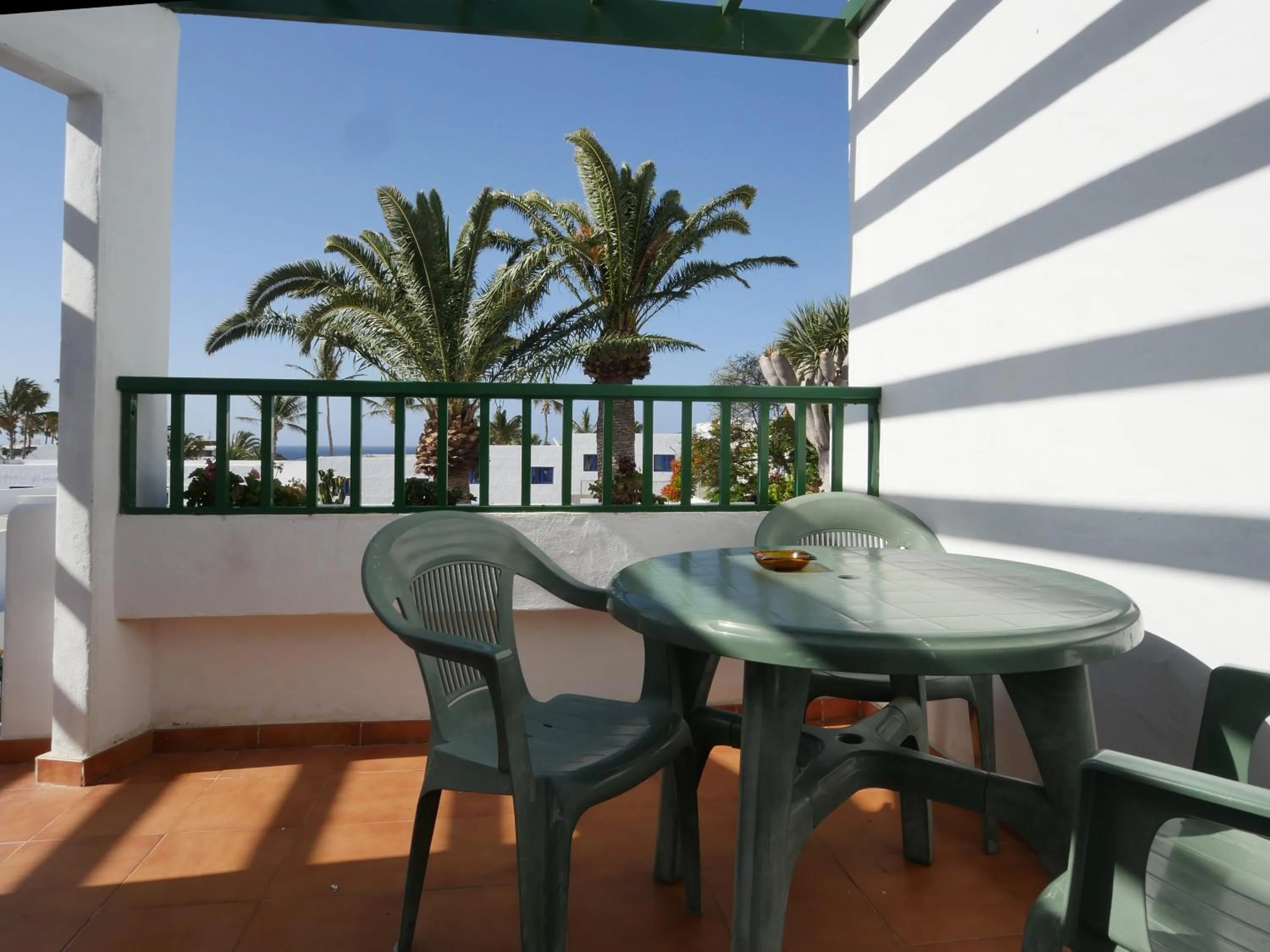Patio in Apartamentos Tropicana