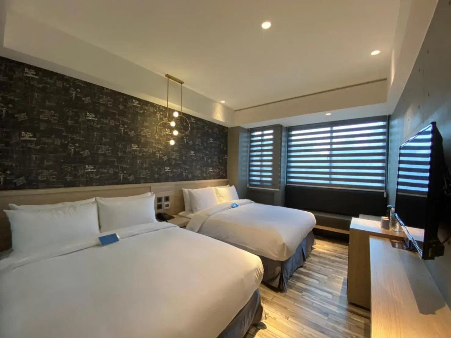 Photo of the whole room, Bed in Fengjia Micro Hotel Photo of the whole room, Bed in Fengjia Micro Hotel