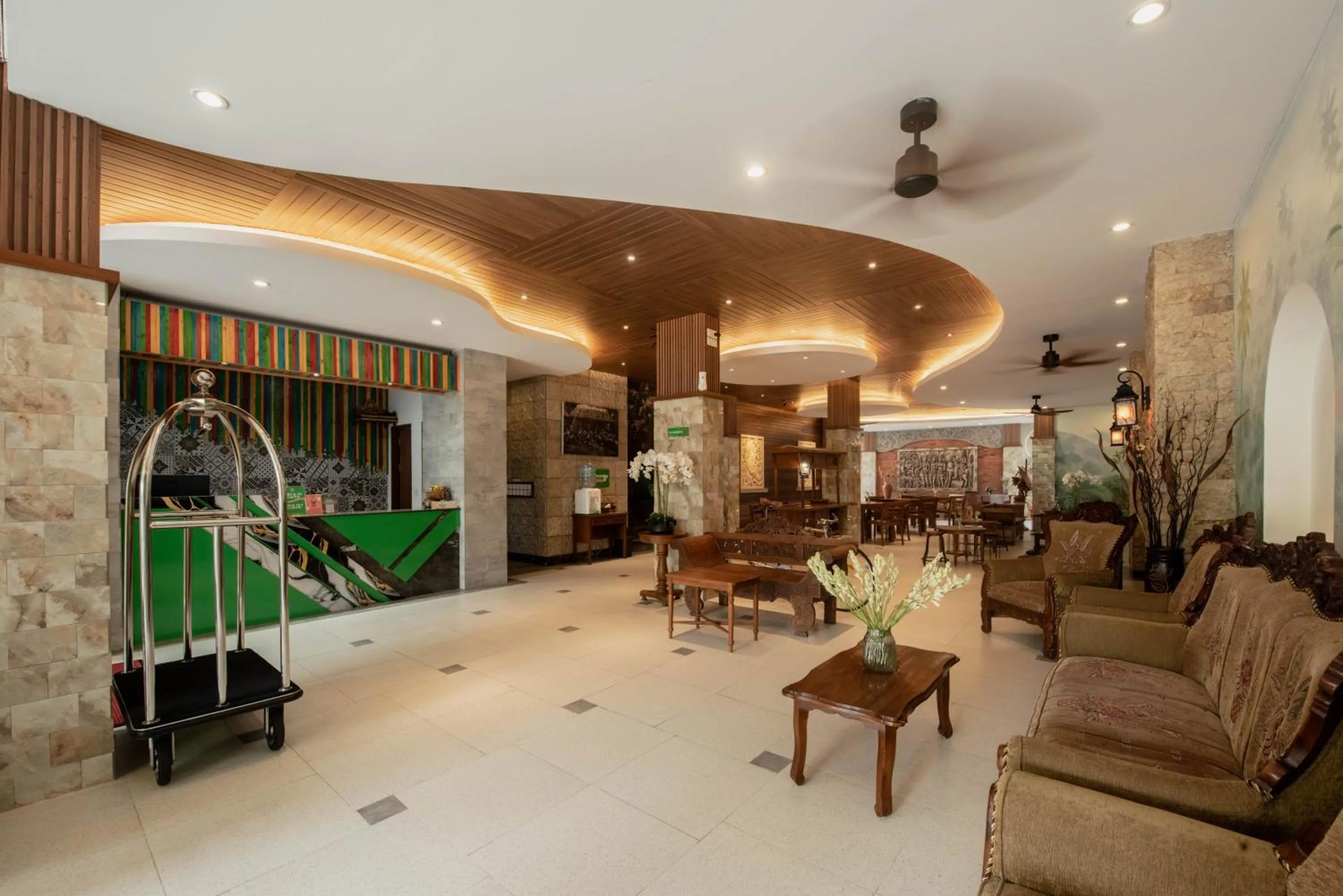 Lobby or reception in Sandat Hotel Legian