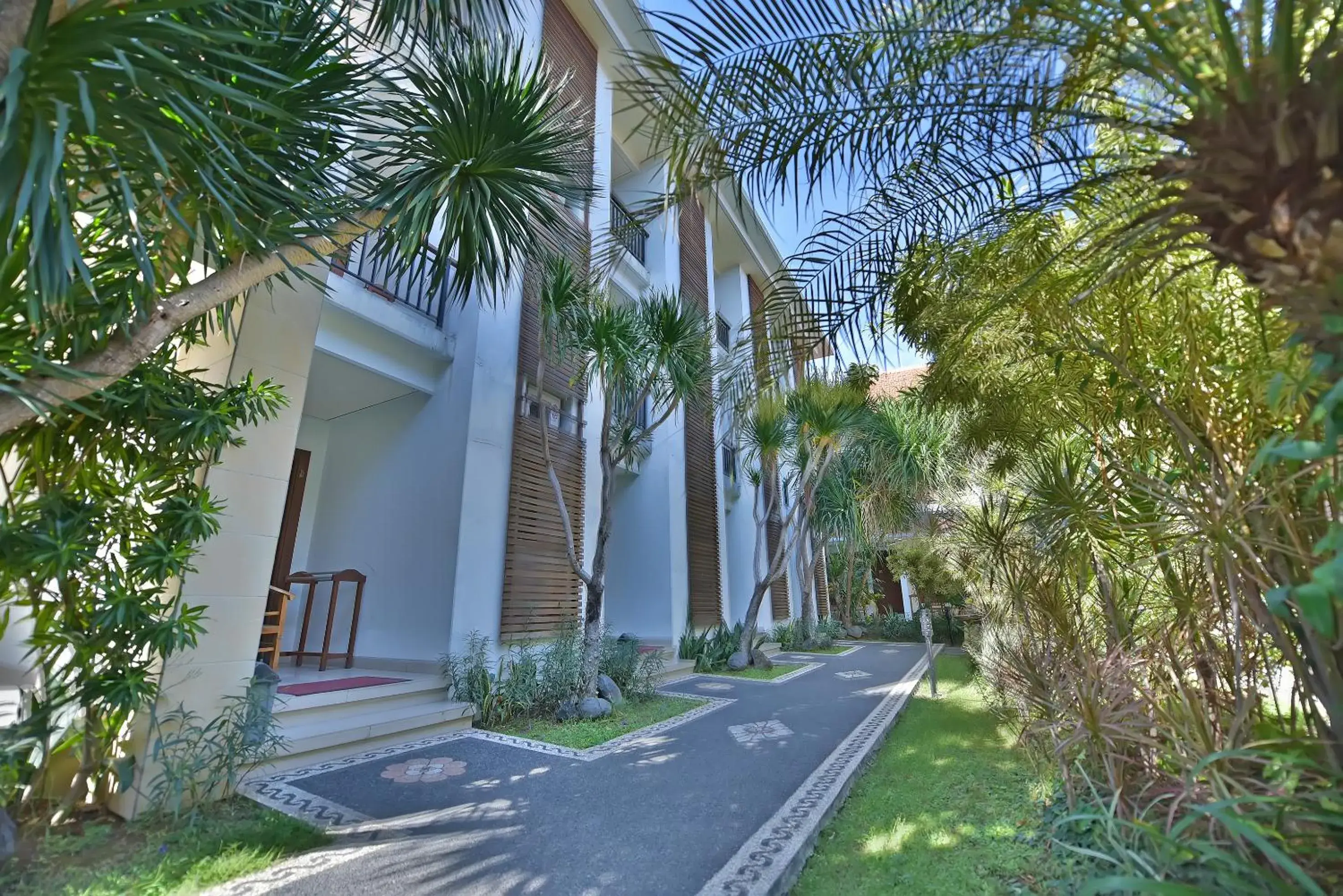 Garden view in Sandat Hotel Legian Garden view in Sandat Hotel Legian