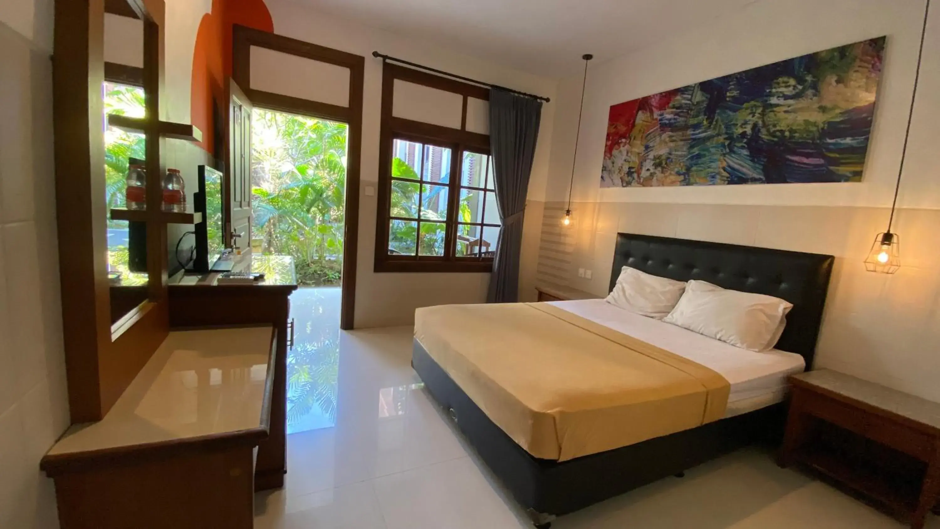 Superior Double or Twin Room (Ground Floor and Garden Access) in Sandat Hotel Legian Superior Double or Twin Room (Ground Floor and Garden Access) in Sandat Hotel Legian