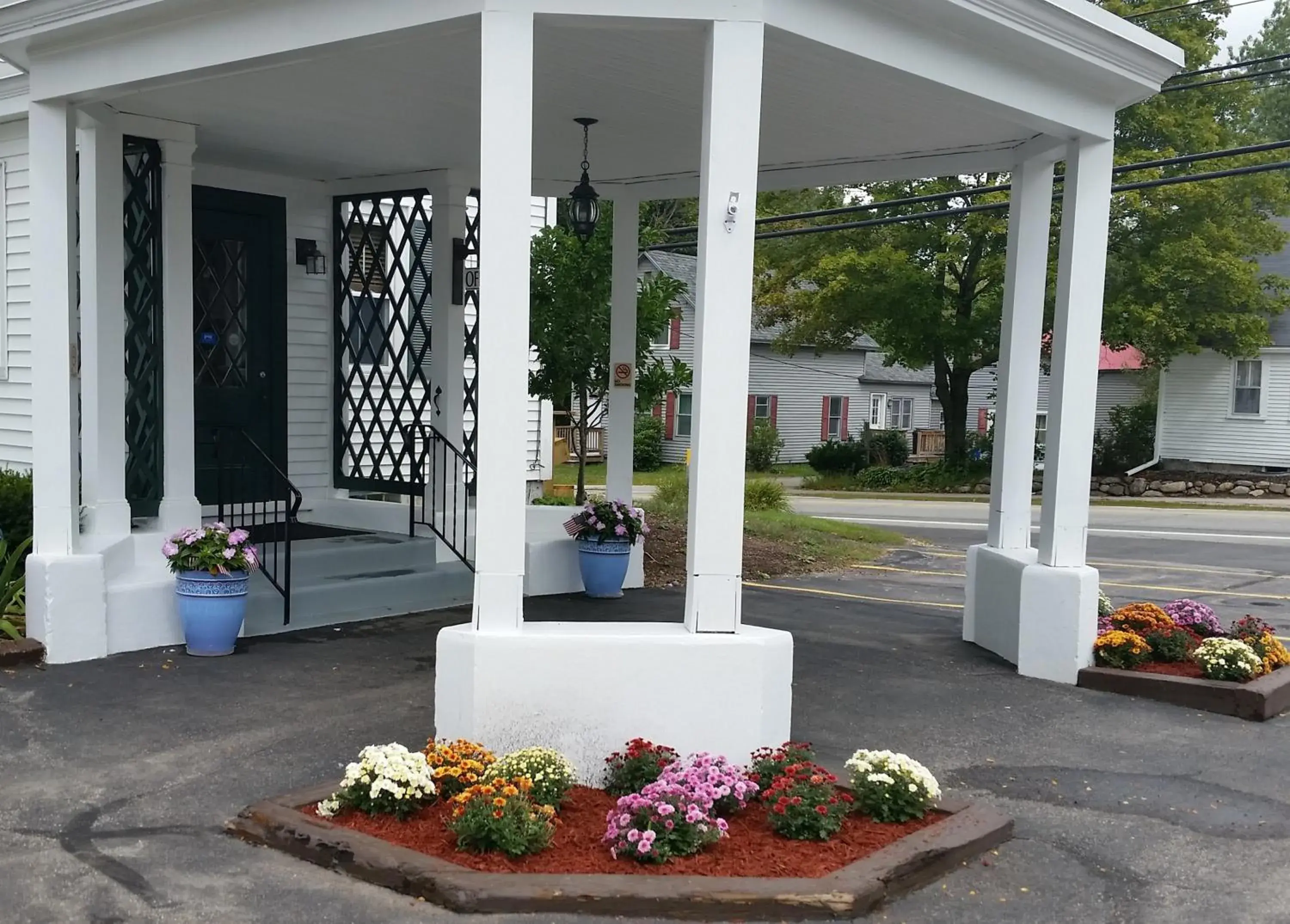 Property building in Windrifter Resort Property building in Windrifter Resort