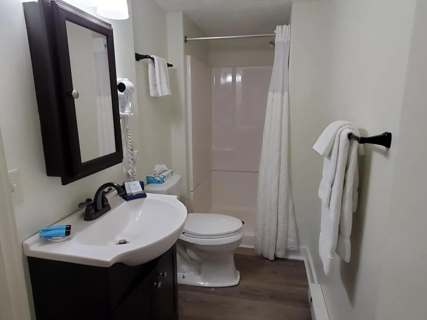 Bathroom in Windrifter Resort