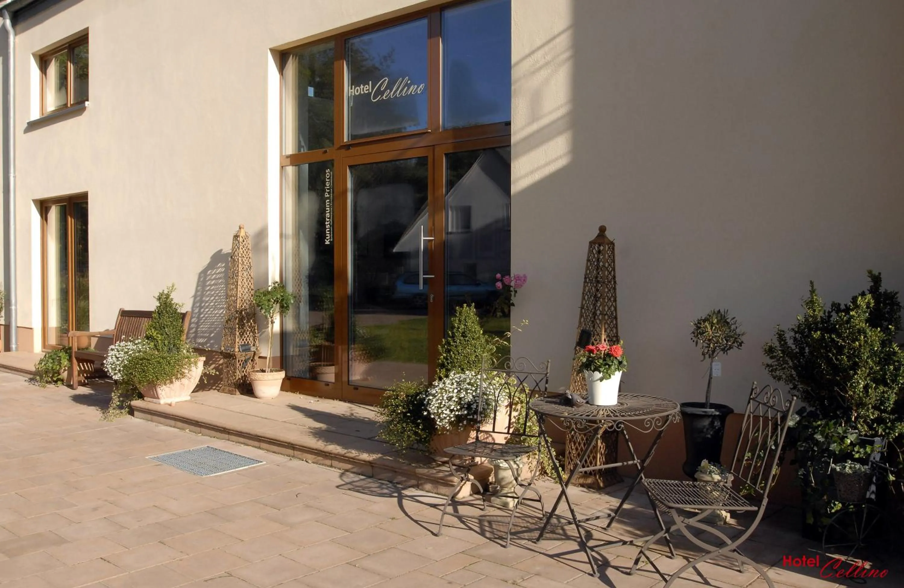 Facade/entrance in Cellino Hotel Prieros
