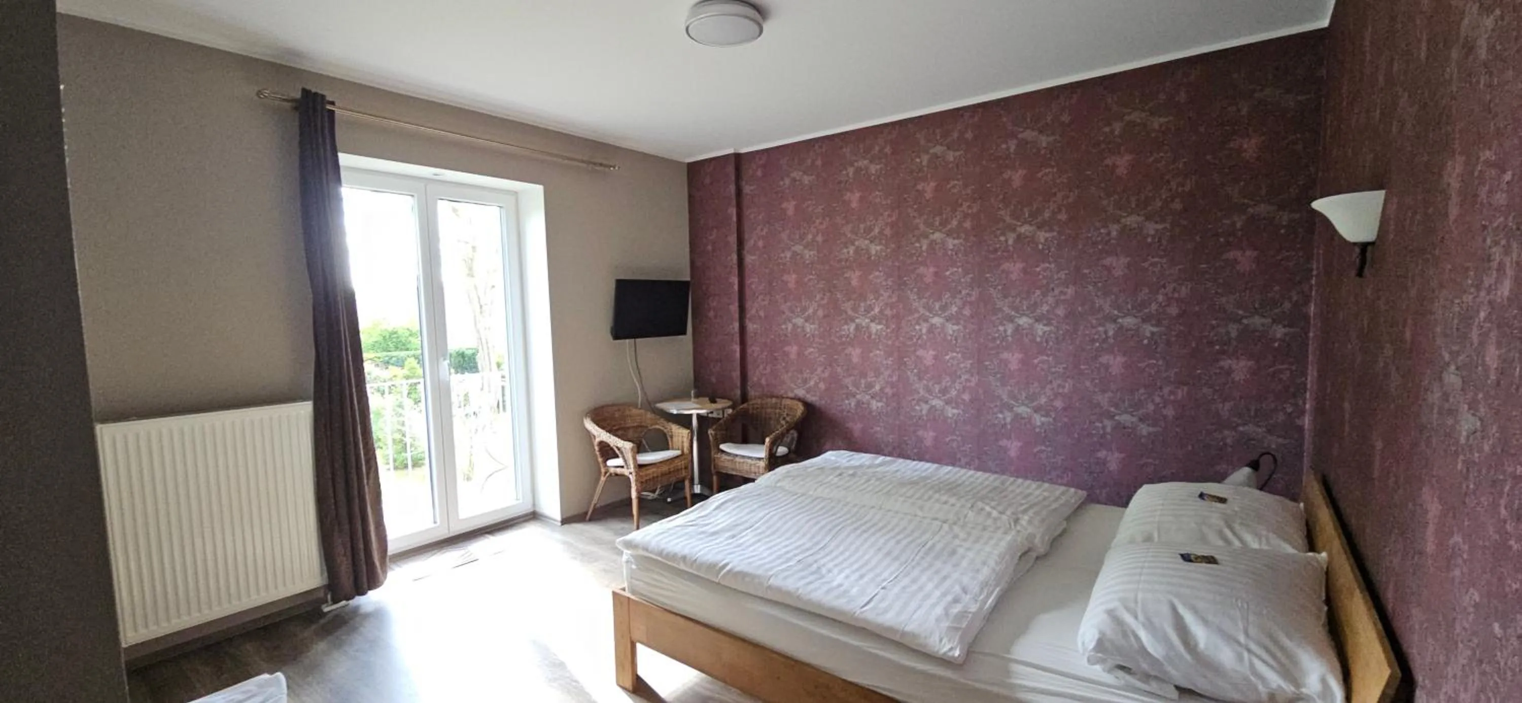 Bed in Cellino Hotel Prieros
