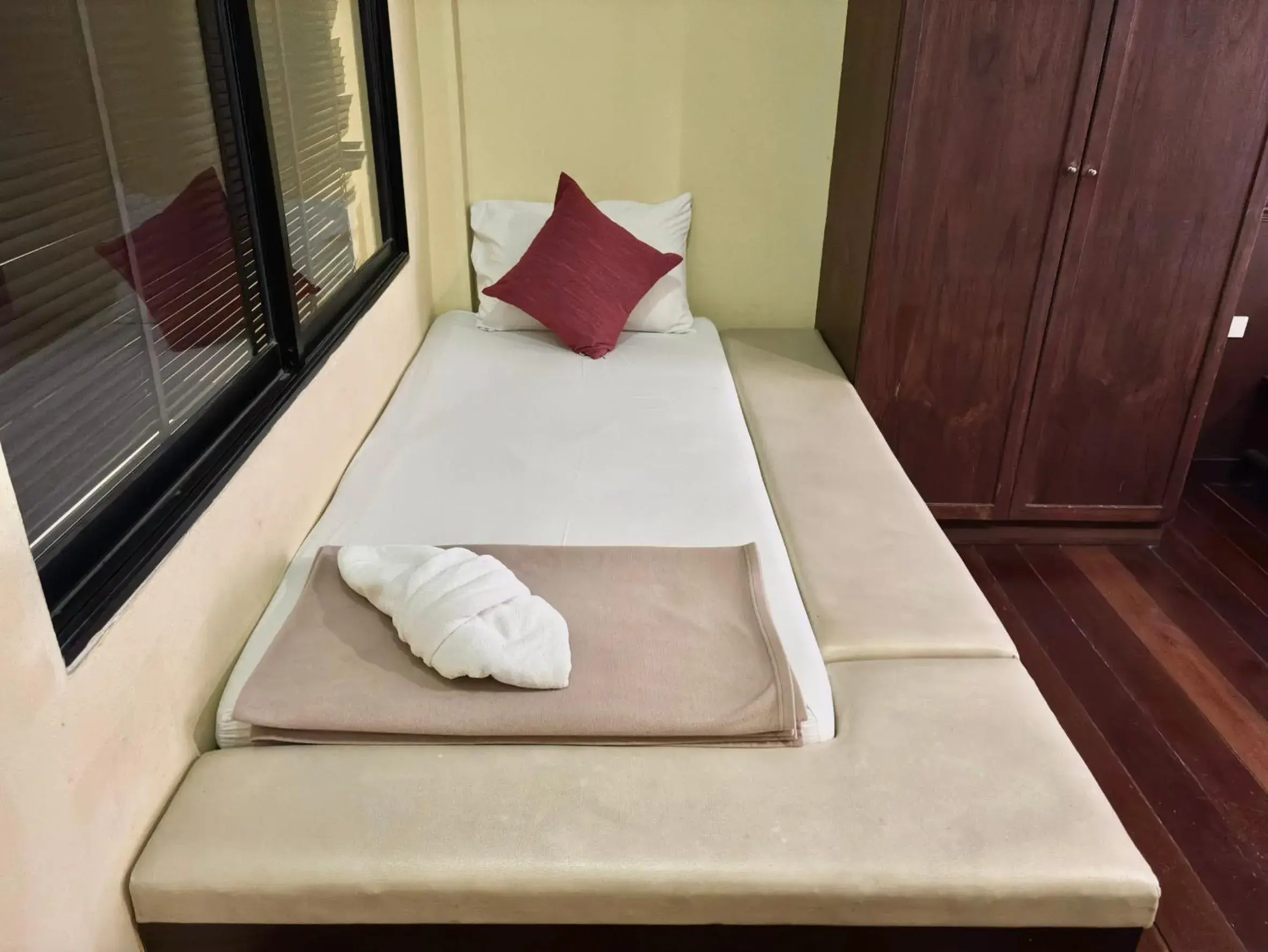 Bed in Sabye Bangkok Bed in Sabye Bangkok