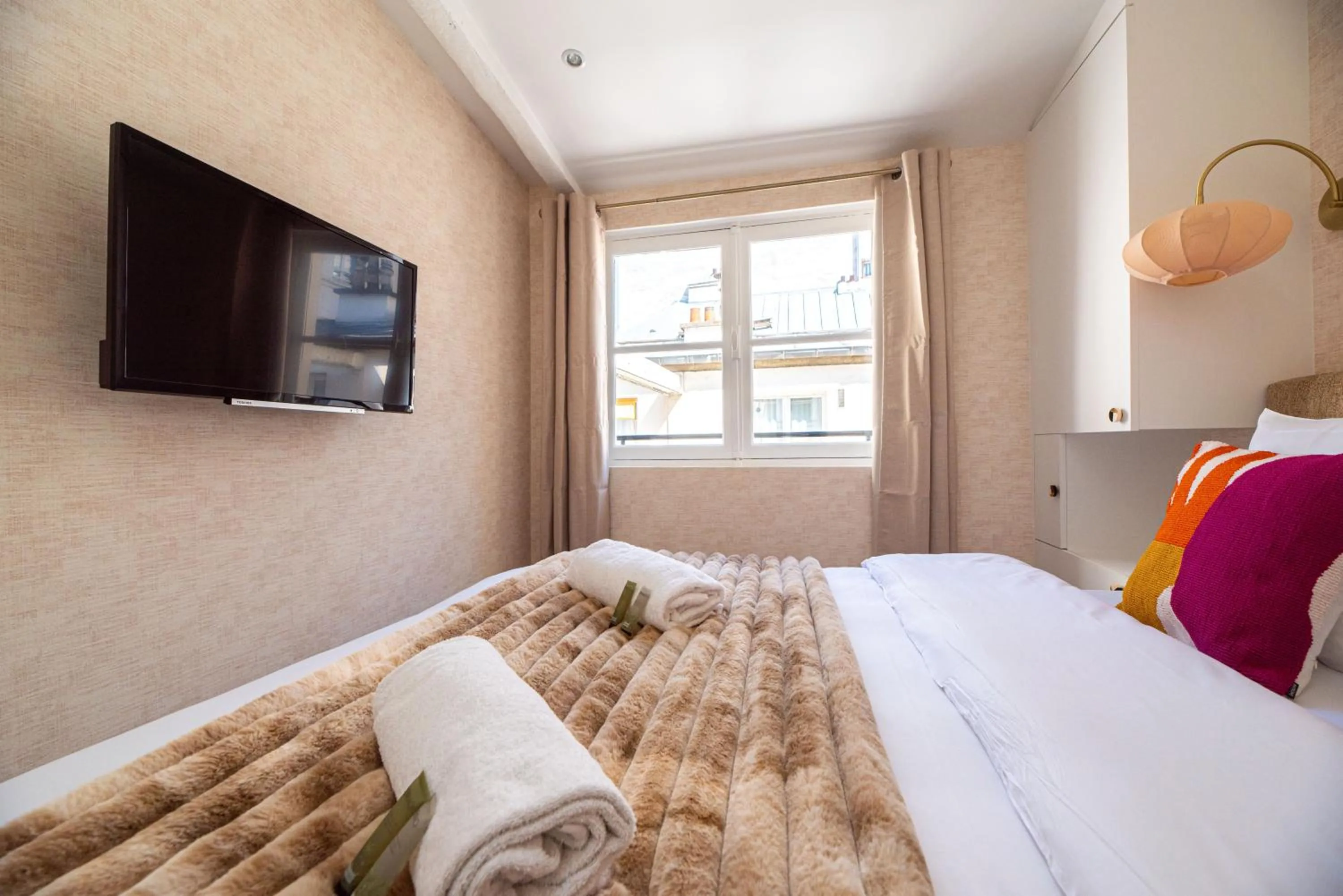 Bedroom, Bed in Dreamyflat - Archives