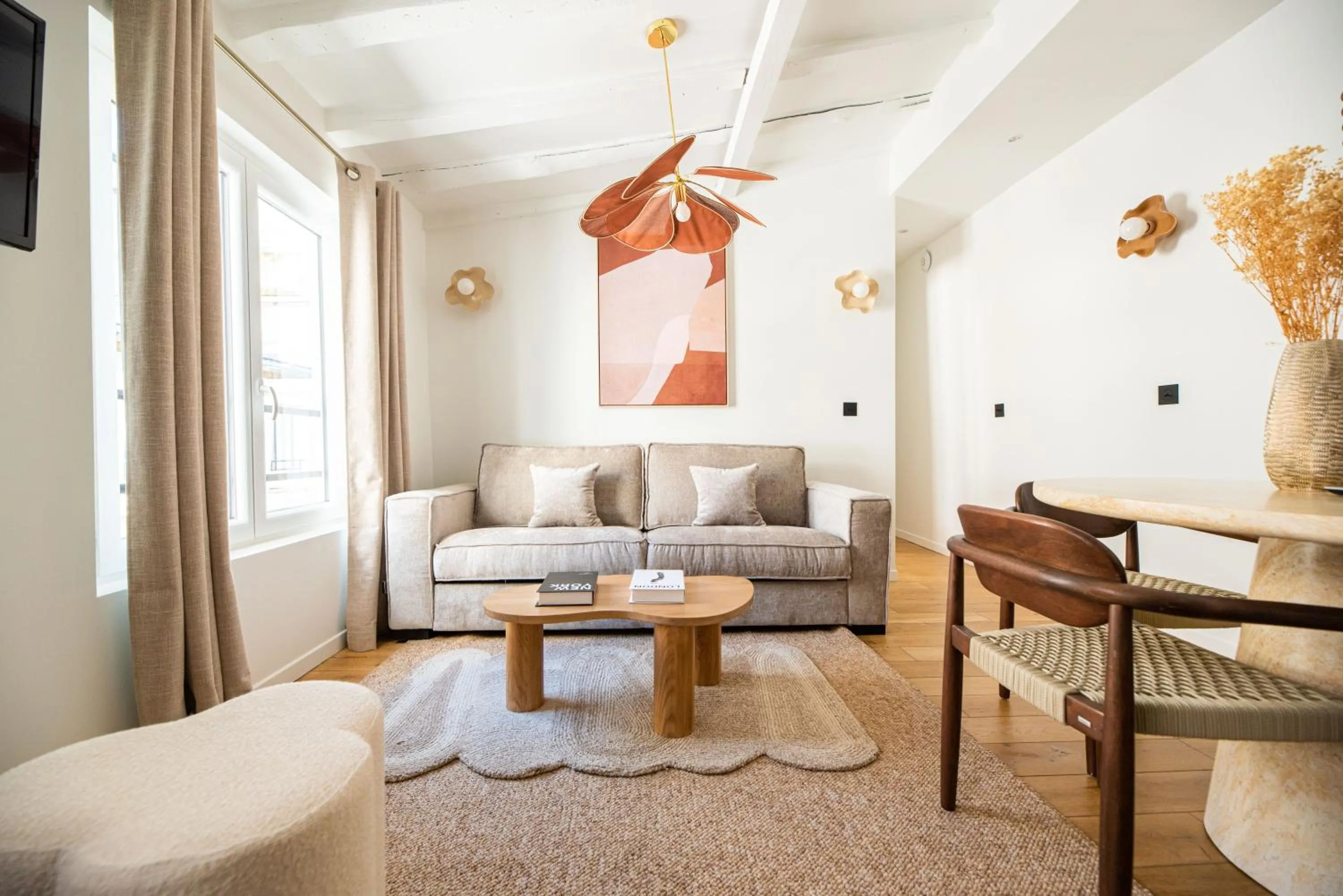 Living room in Dreamyflat - Archives
