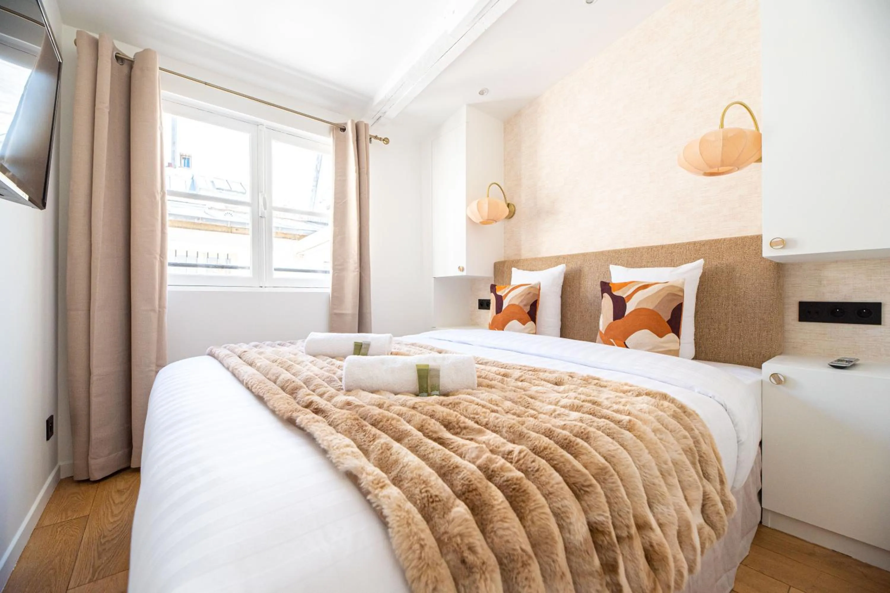 Bedroom, Bed in Dreamyflat - Archives