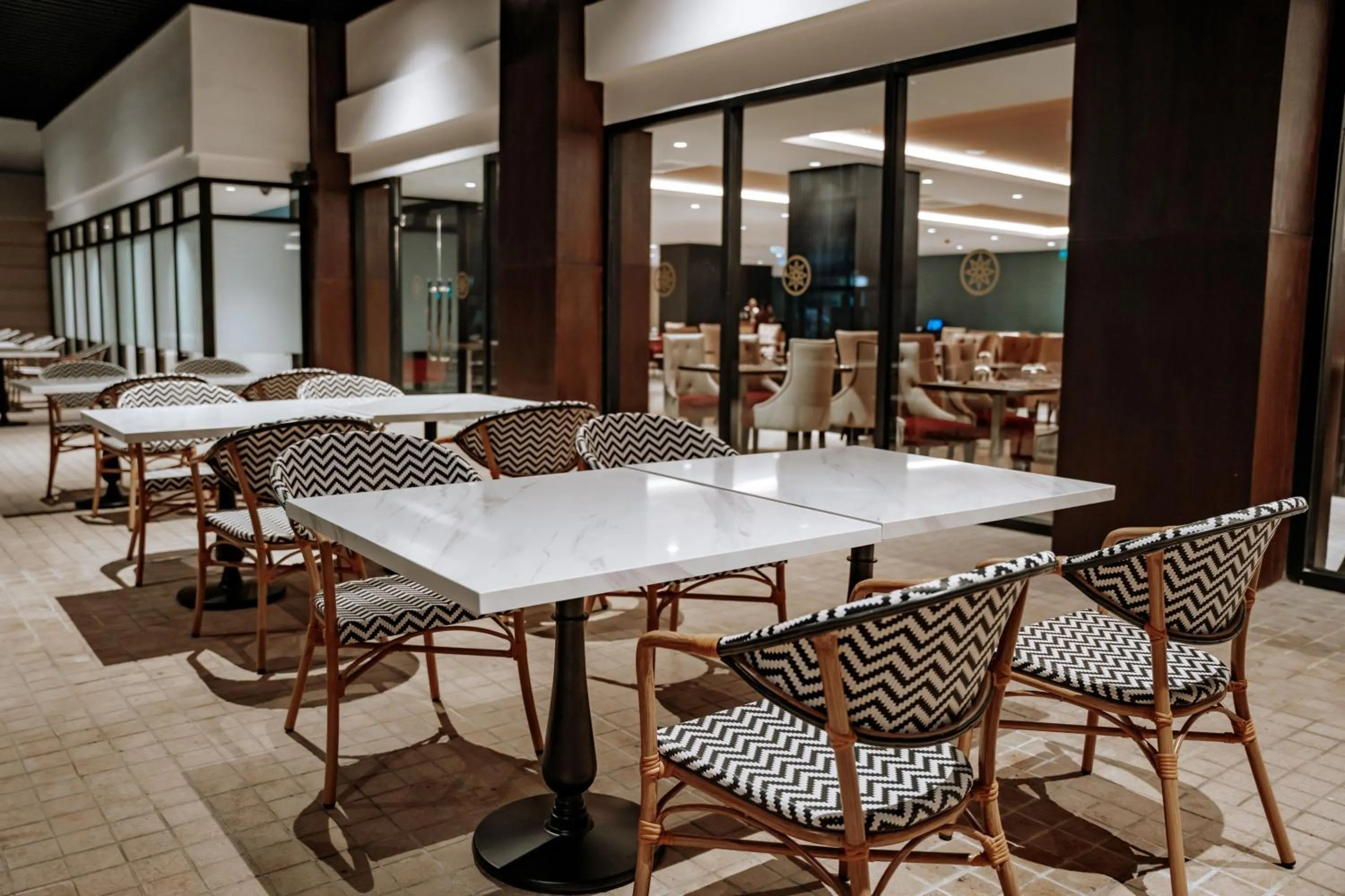 Restaurant/places to eat in MetroCentre Hotel