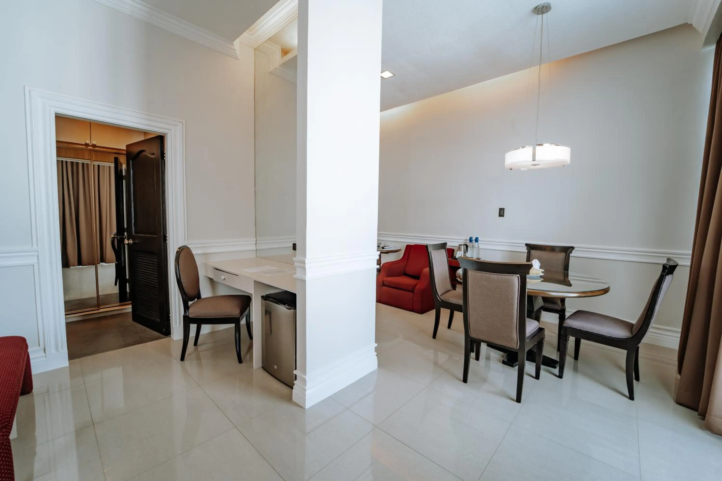 Living room in MetroCentre Hotel