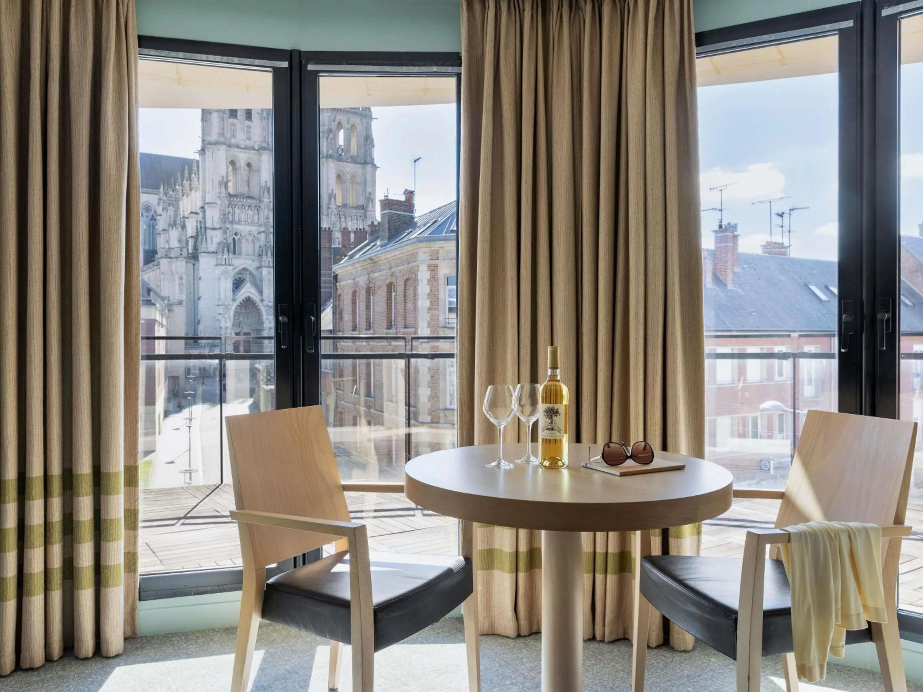 Bedroom in Mercure Amiens Cathédrale