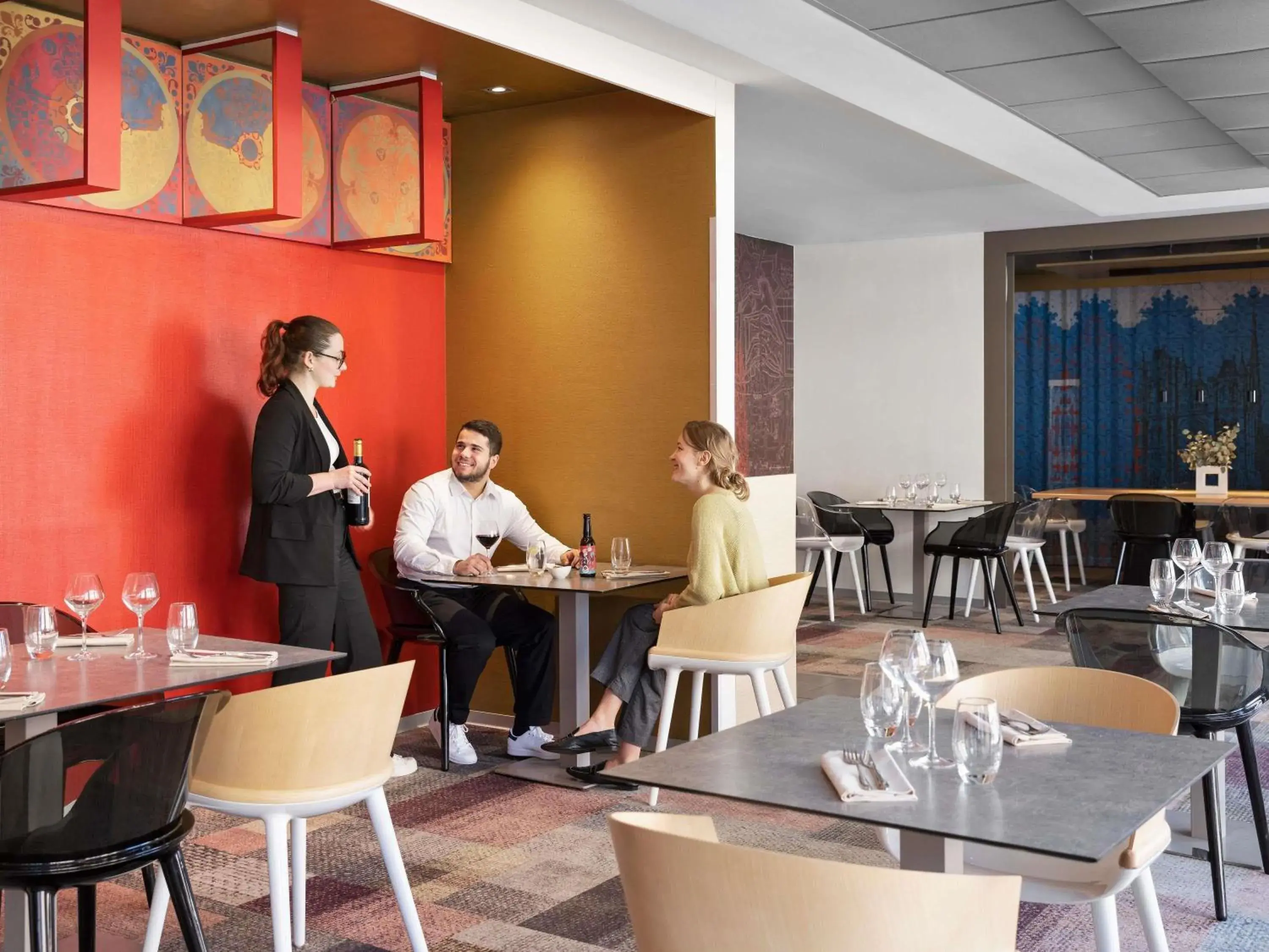 Restaurant/places to eat in Mercure Amiens Cathédrale Restaurant/places to eat in Mercure Amiens Cathédrale