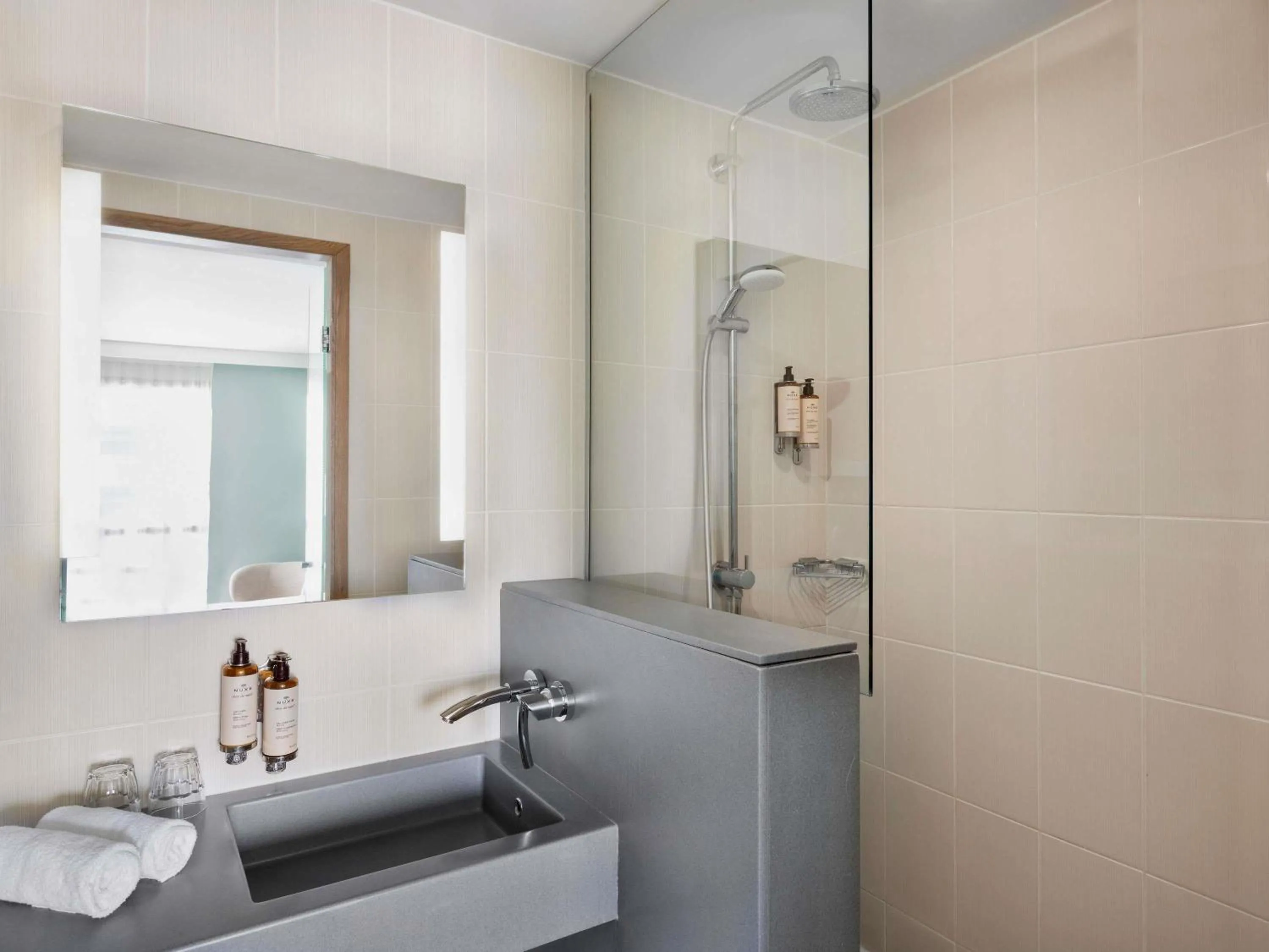 Bedroom in Mercure Amiens Cathédrale