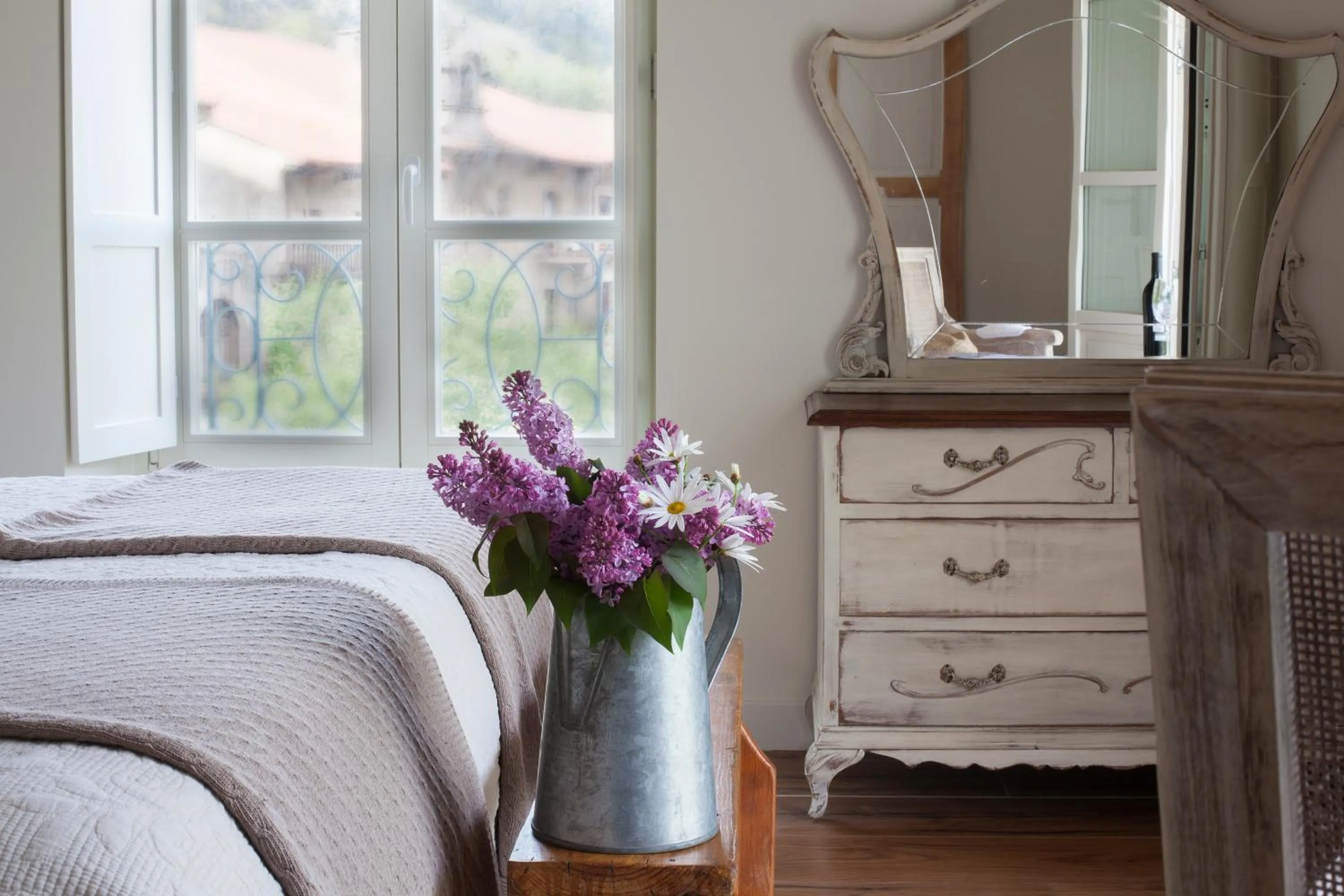 Decorative detail, Bed in Posada Seis Leguas