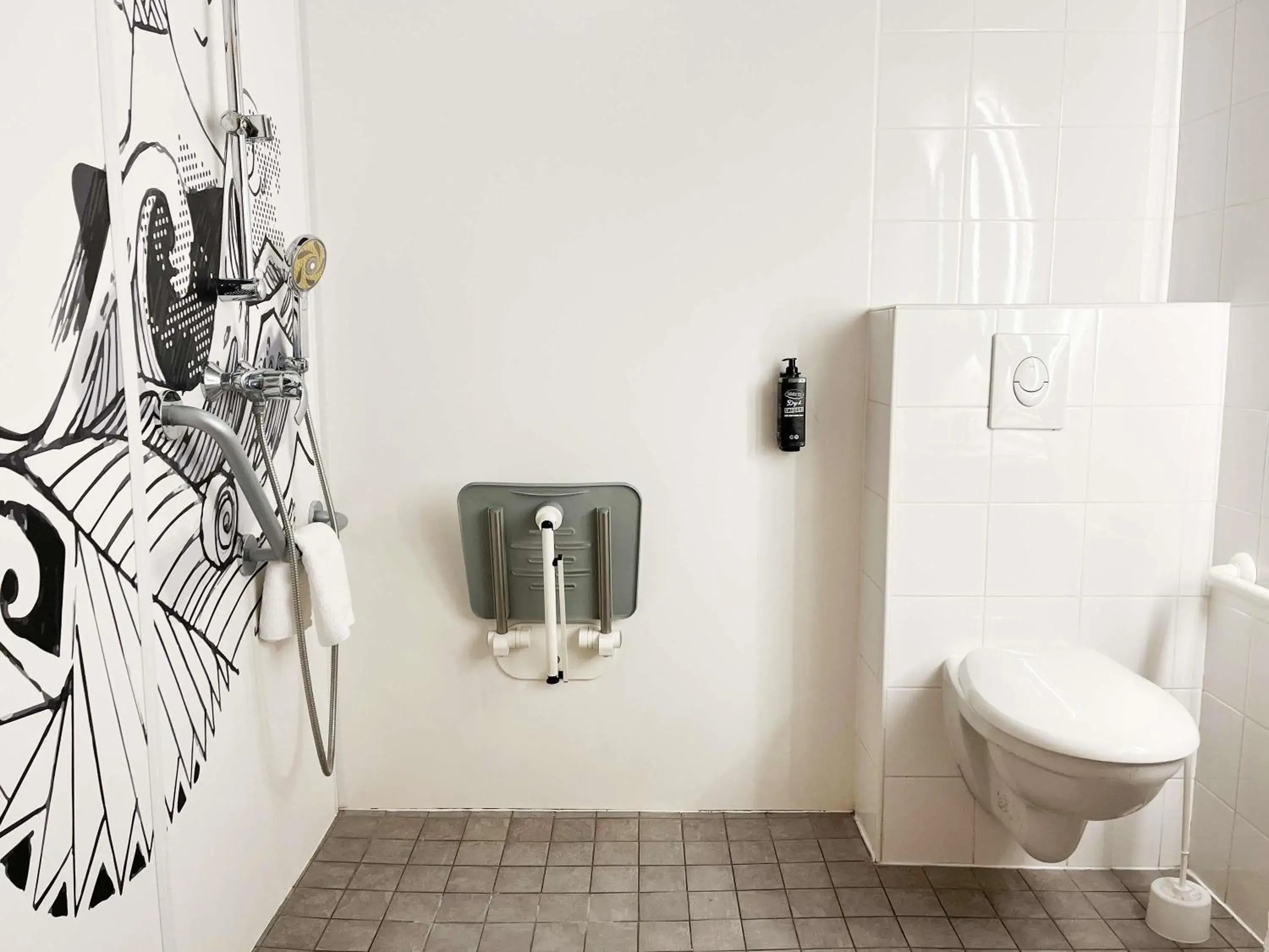 Bedroom in ibis budget Marseille Vieux Port Bedroom in ibis budget Marseille Vieux Port