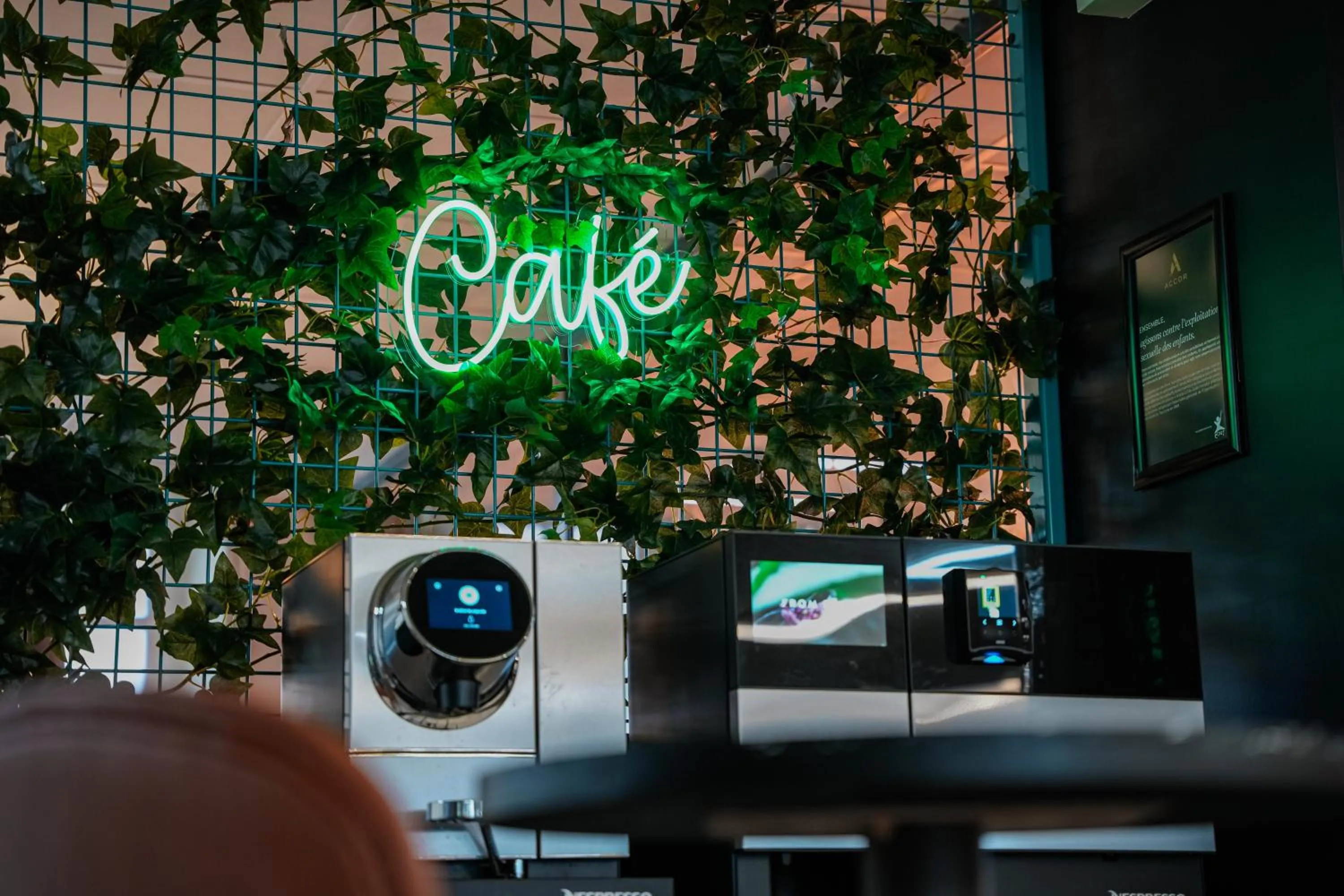 Lounge or bar in ibis budget Marseille Vieux Port