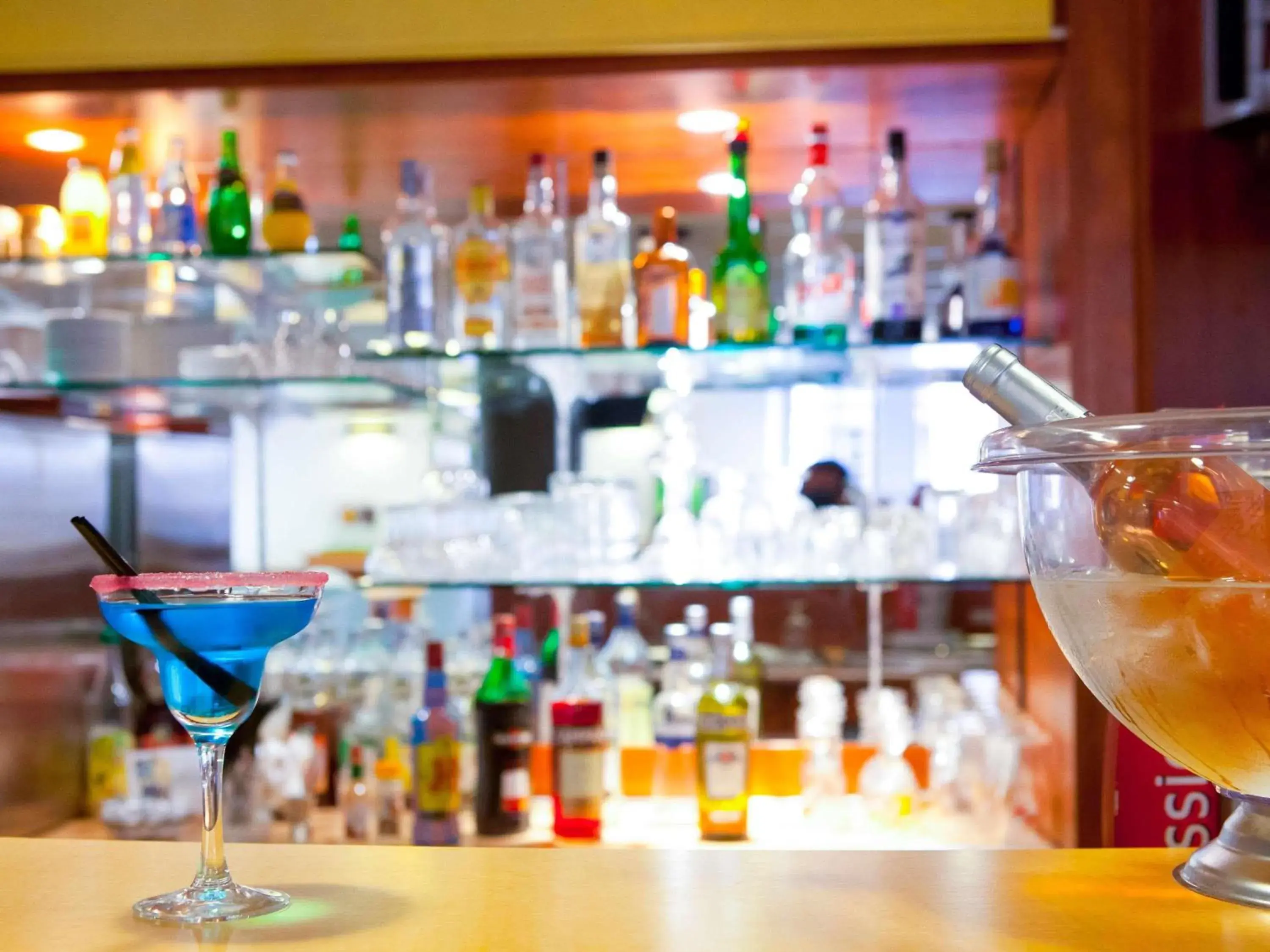 Lounge or bar in ibis budget Marseille Vieux Port Lounge or bar in ibis budget Marseille Vieux Port