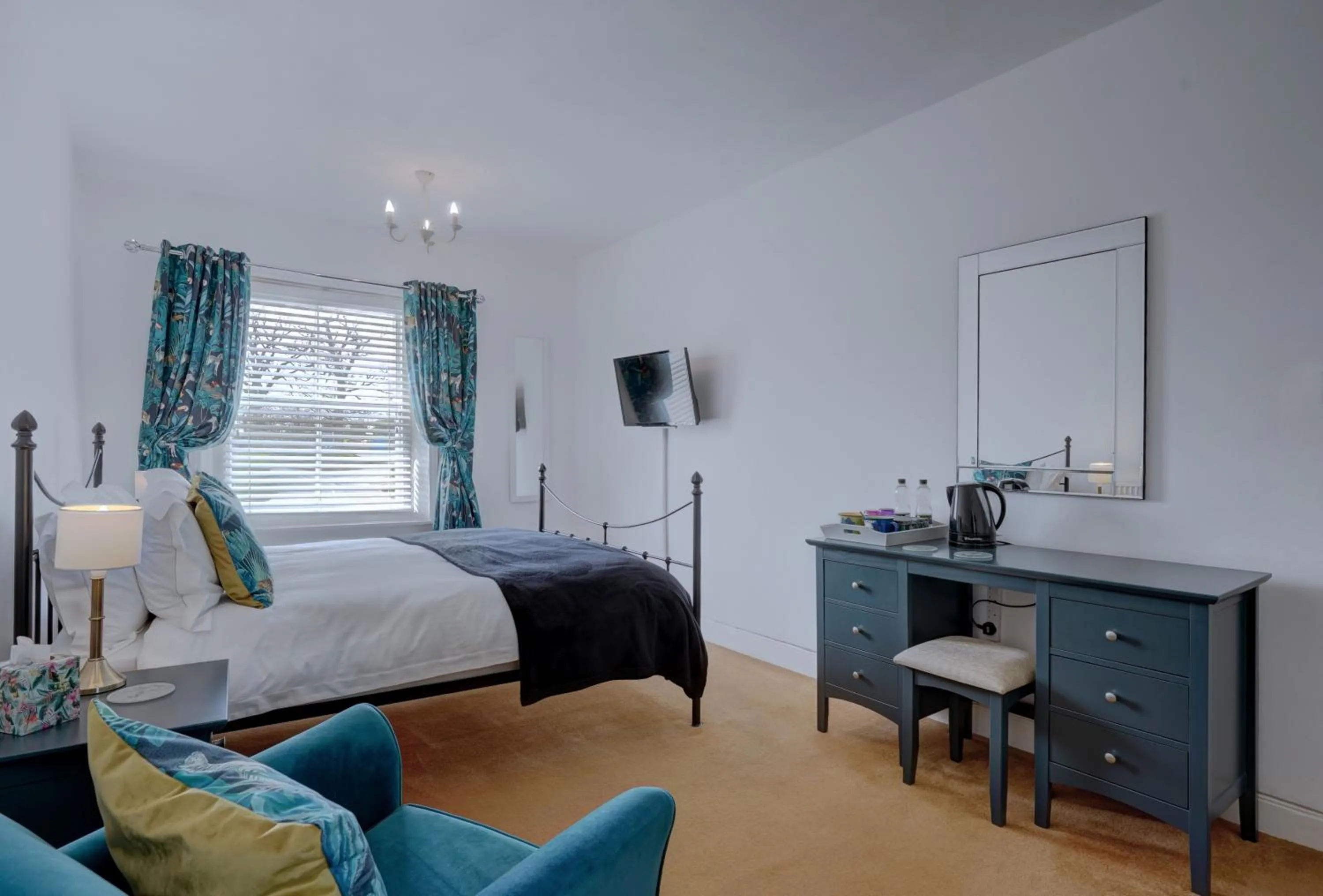 Bedroom, Bed in Regency Guest House