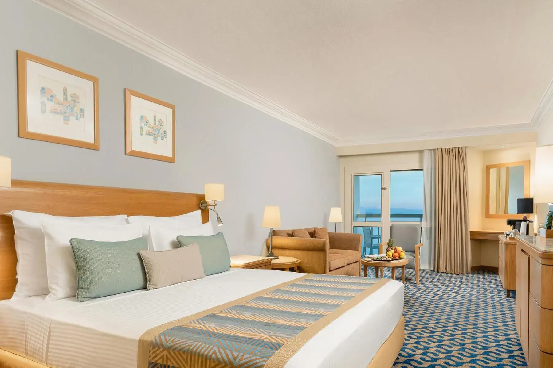 Shower, Bed in Steigenberger Hotel & Nelson Village, Taba Shower, Bed in Steigenberger Hotel & Nelson Village, Taba