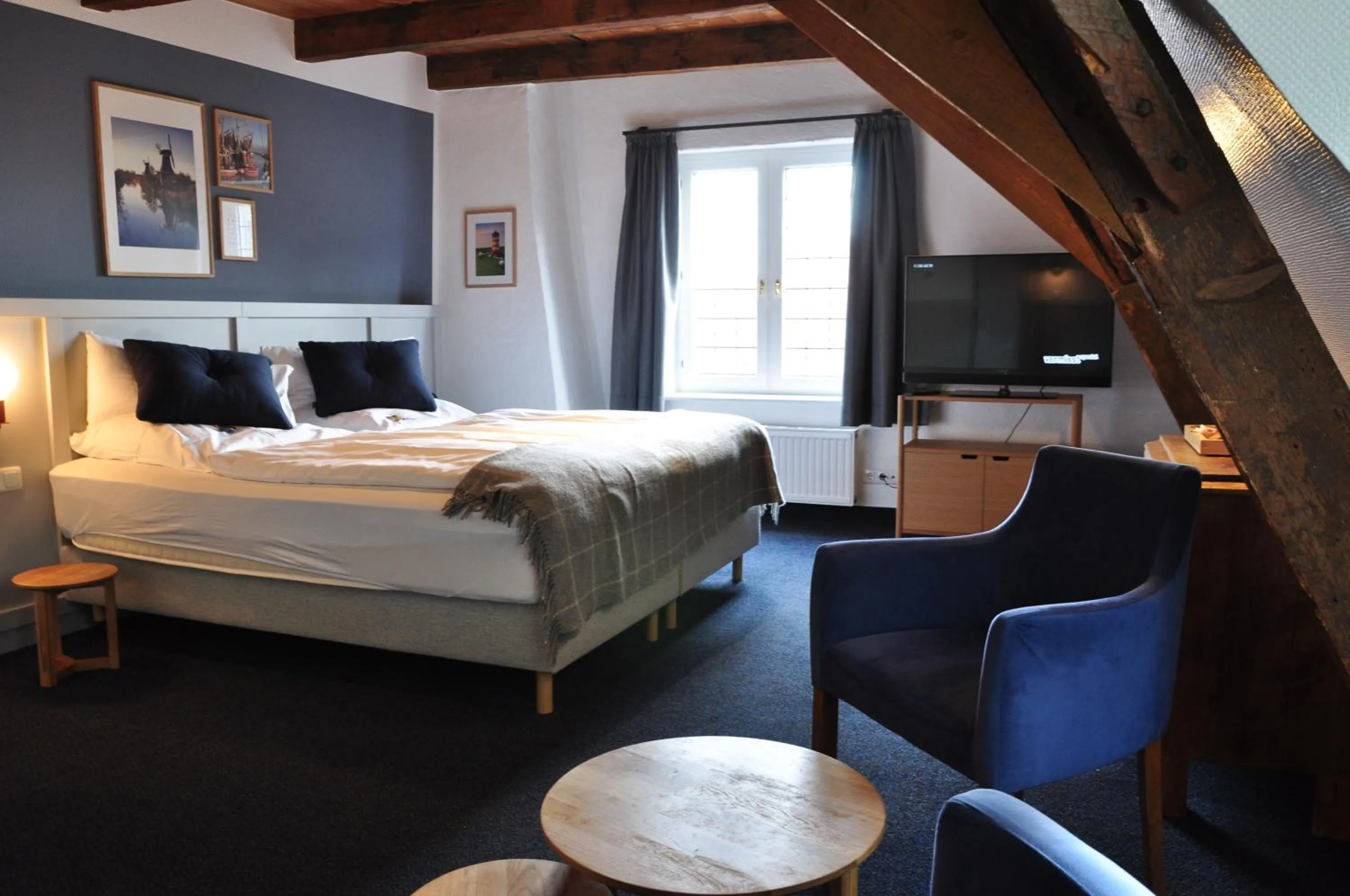 Photo of the whole room, Bed in Hohes Haus