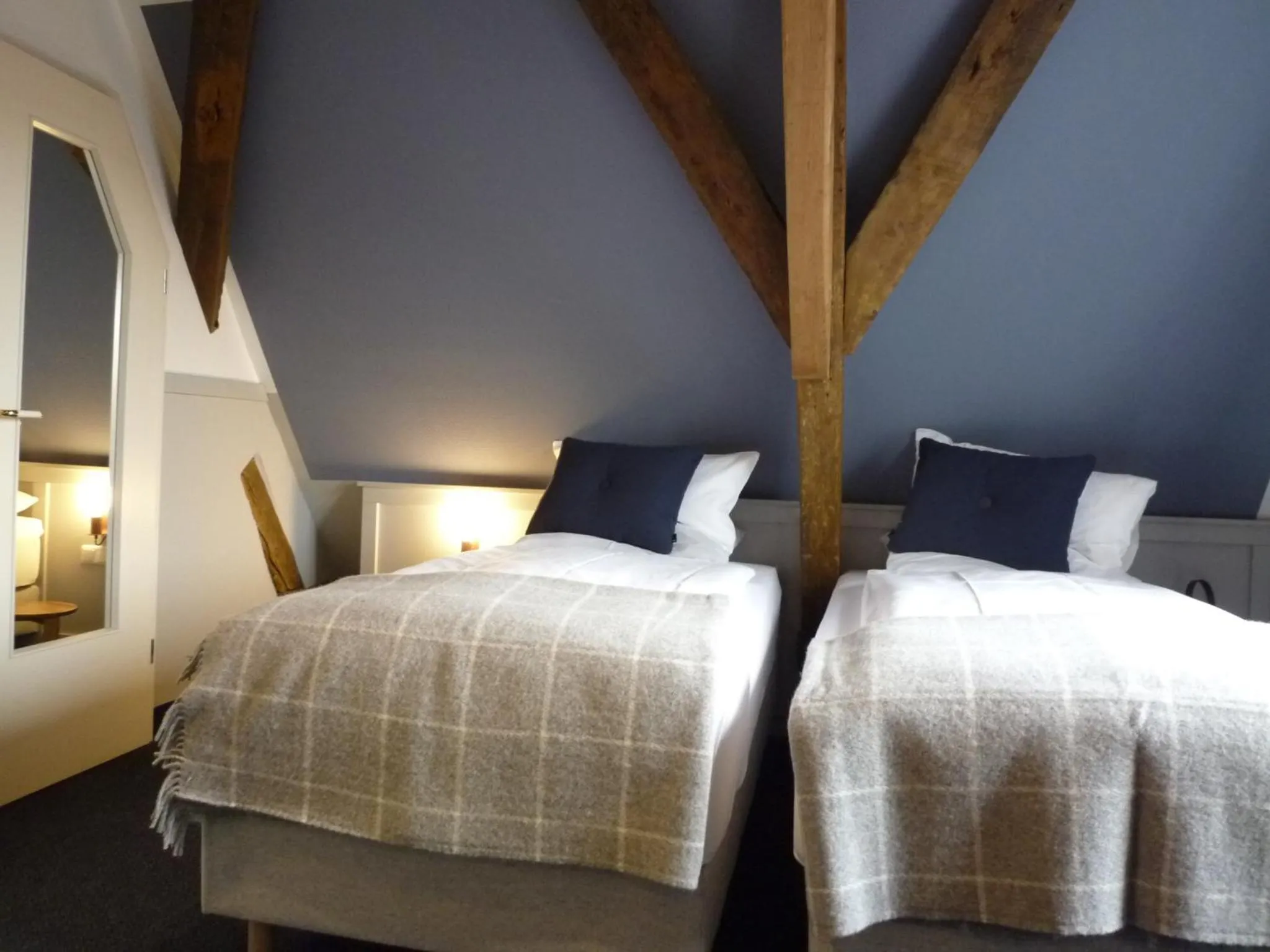 Bed in Hohes Haus