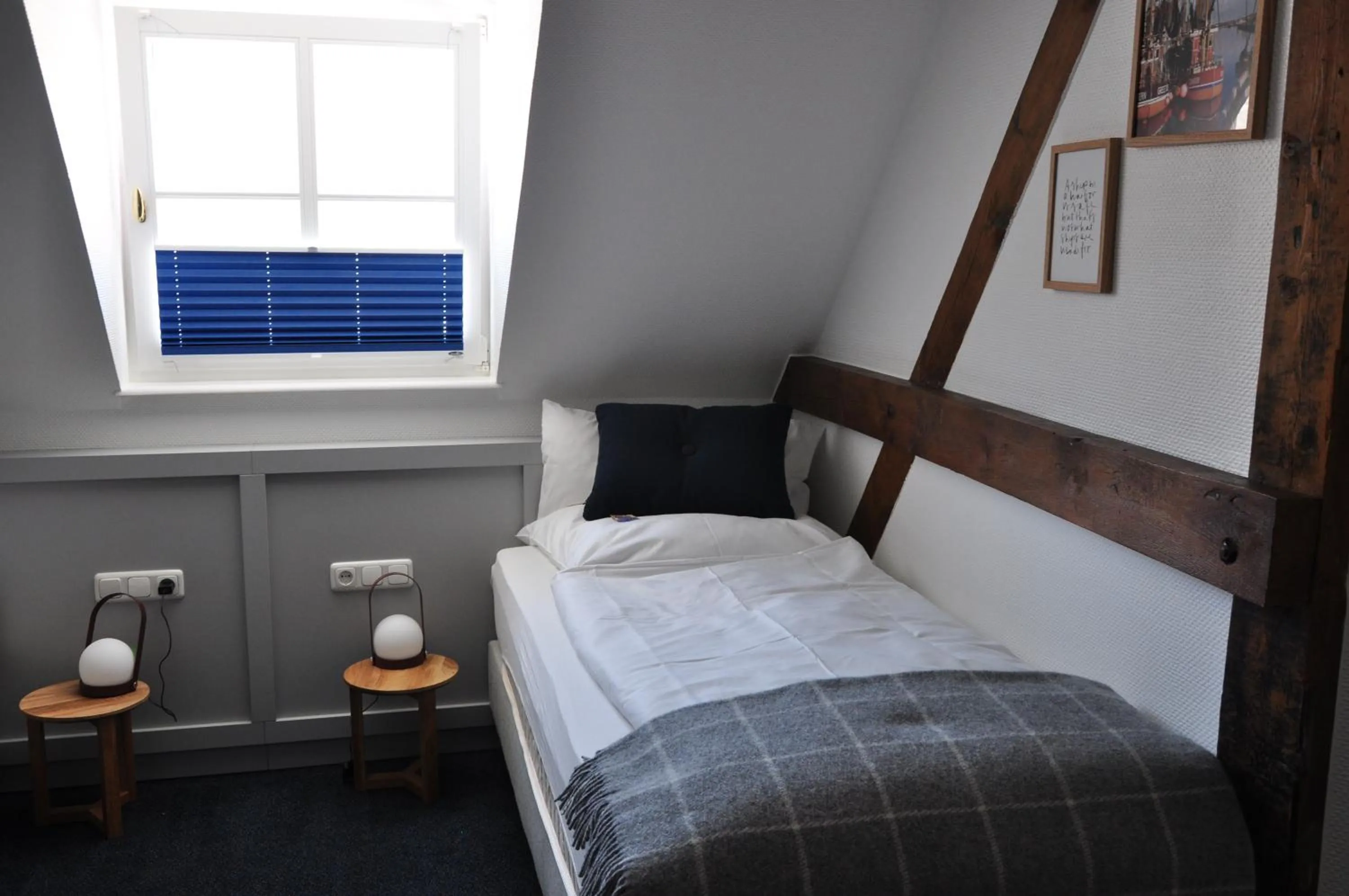 Bed in Hohes Haus
