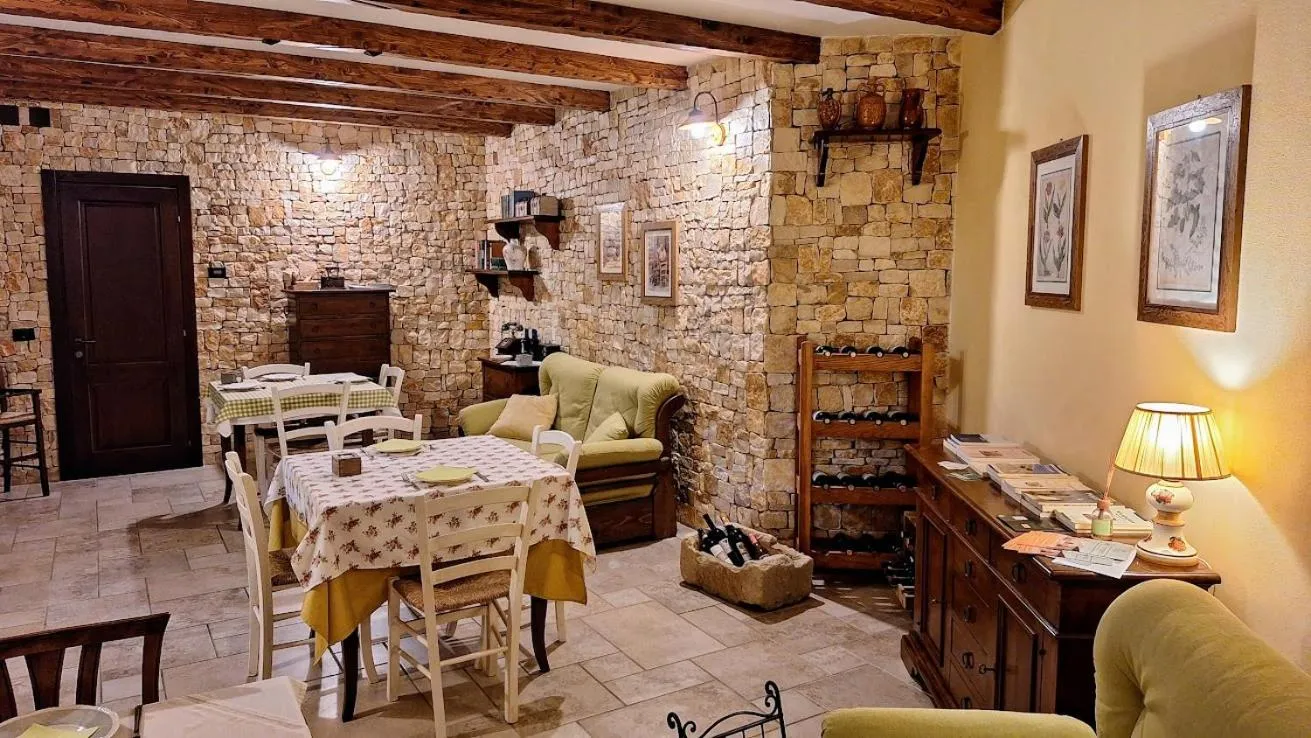 Breakfast in BORGO LUNA b&b