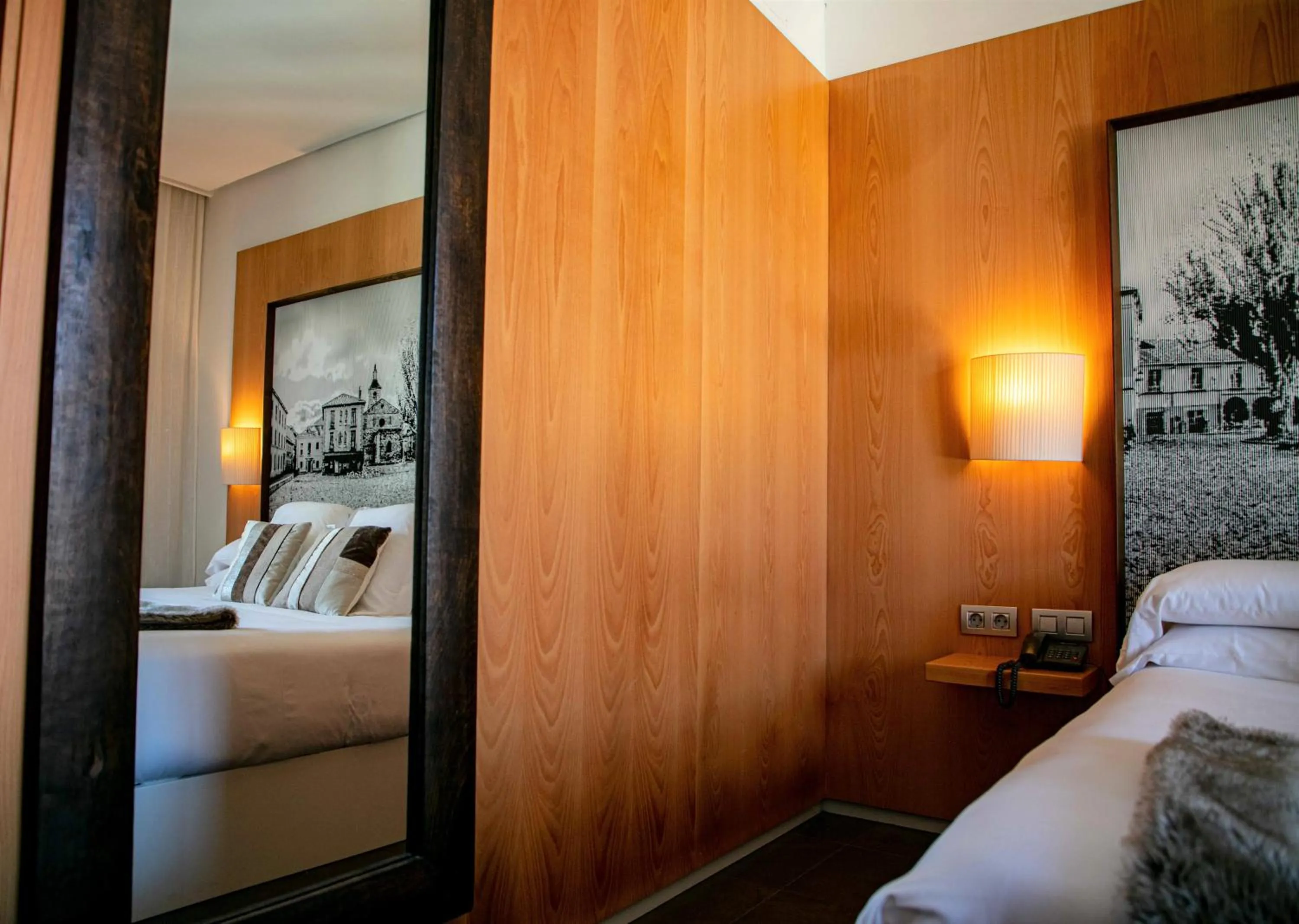 Photo of the whole room, Bed in Hospedería Pax