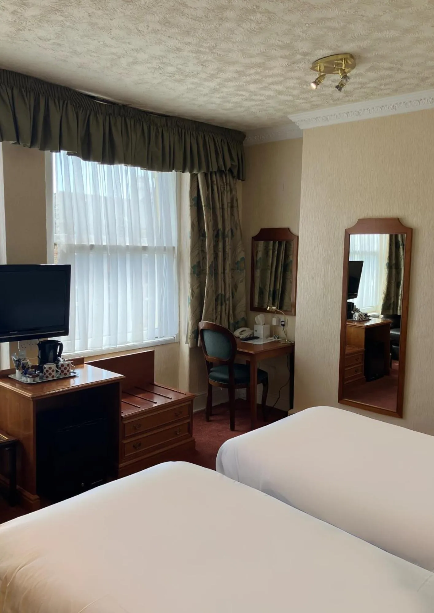 Bed in Welbeck Hotel & Apartments IOM