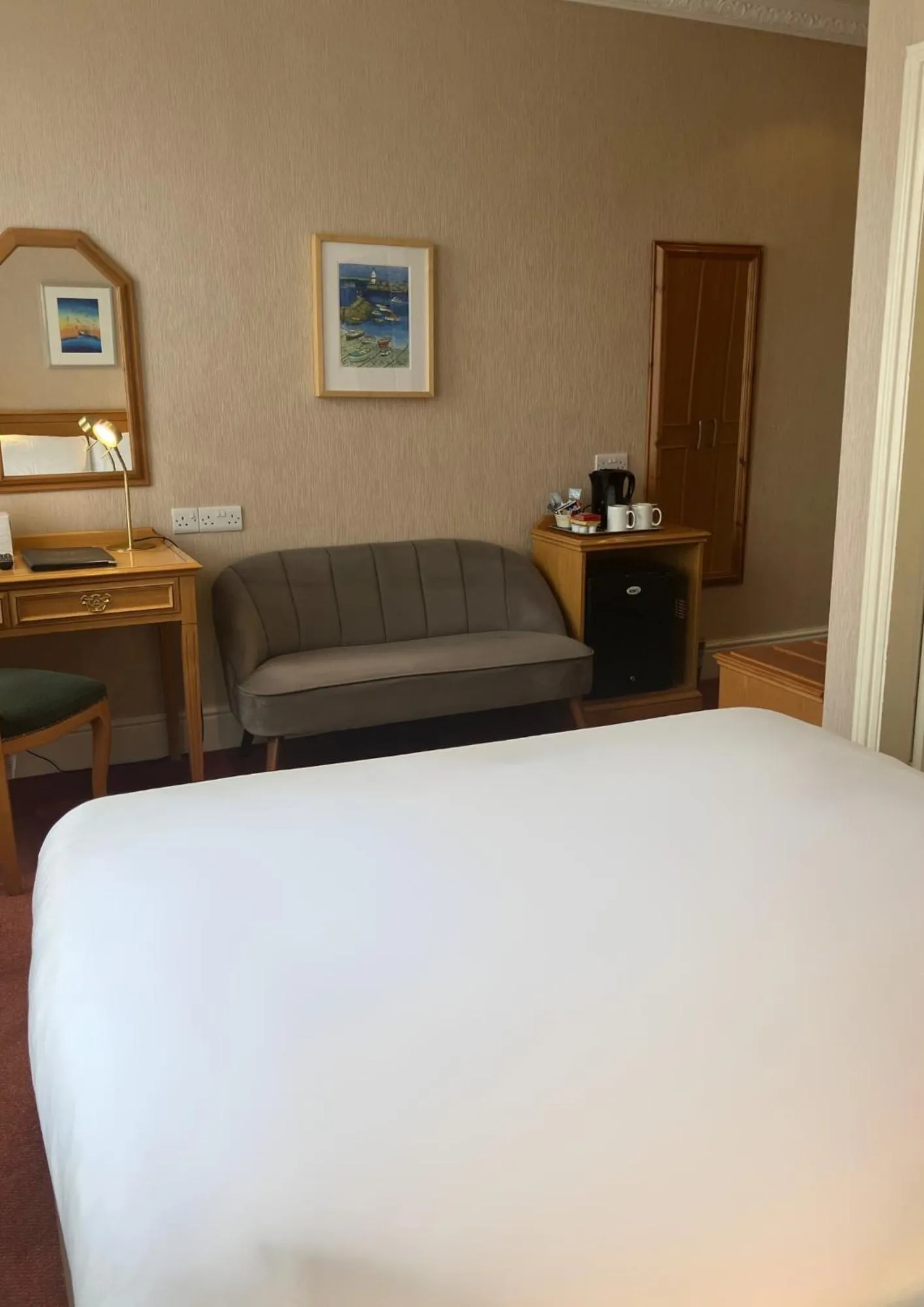 Bed in Welbeck Hotel & Apartments IOM