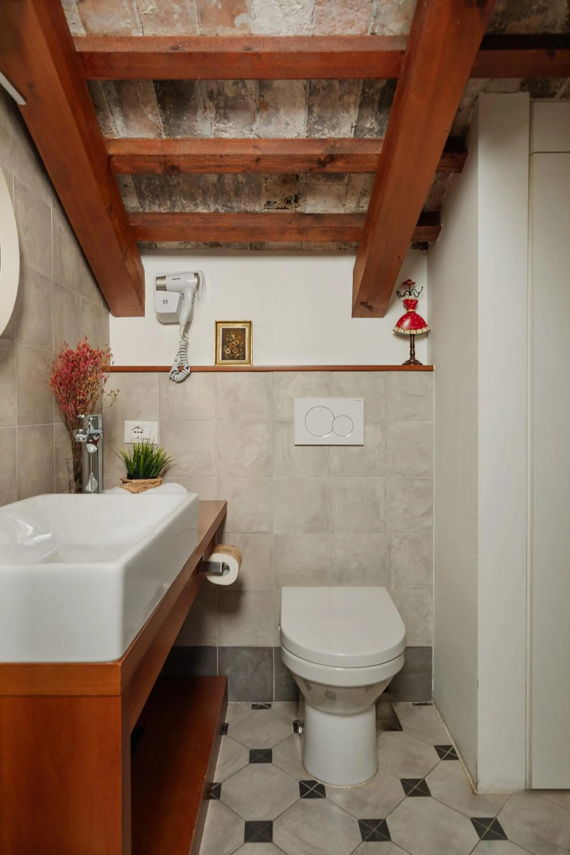 Bathroom in Bianca Cappello House