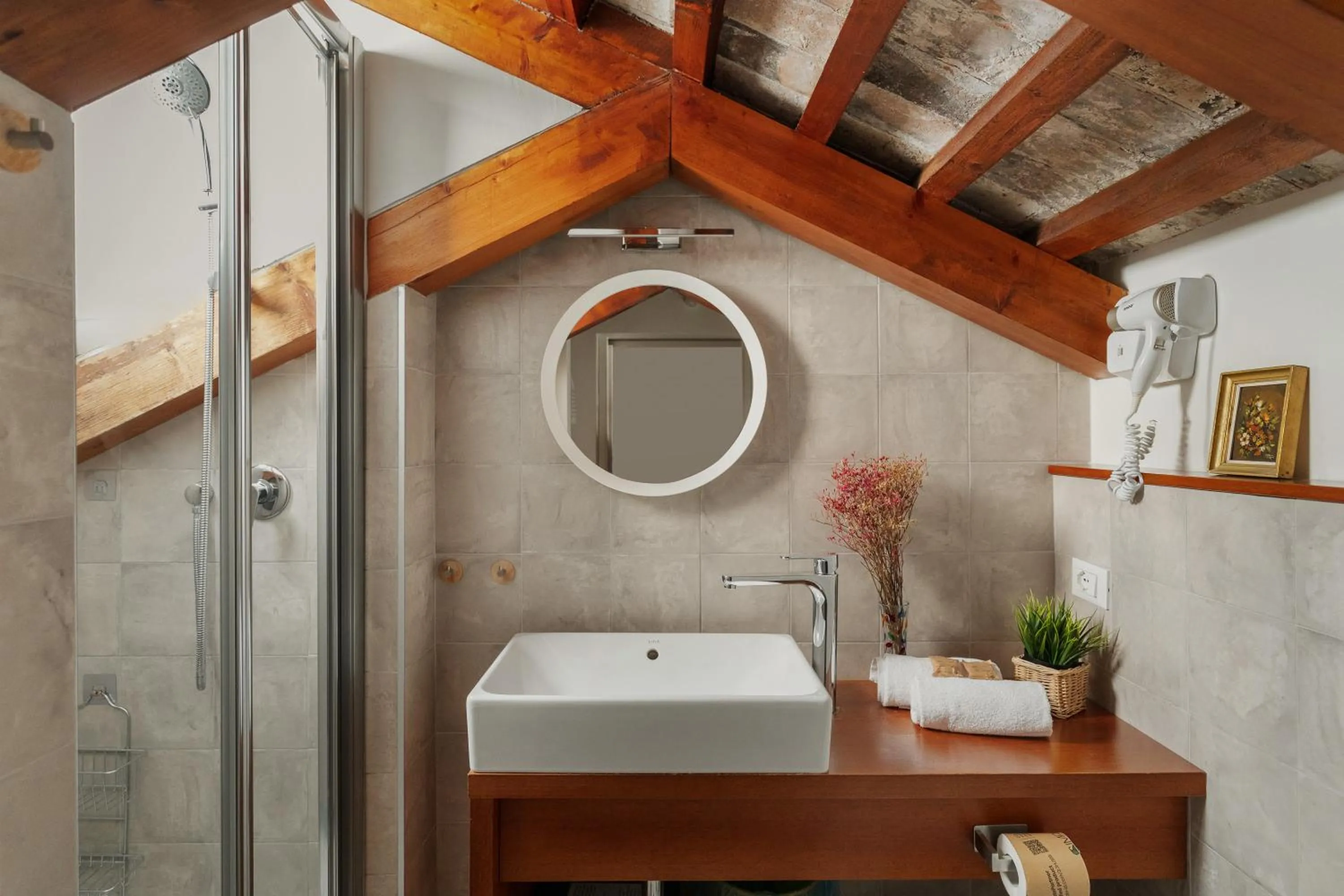 Bathroom in Bianca Cappello House