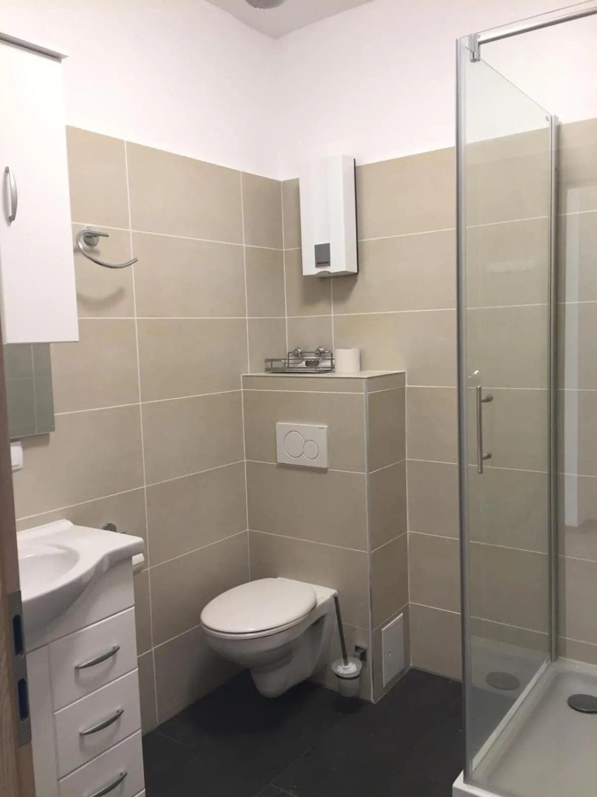 Bathroom in Pension Dreilinden Hannover GmbH